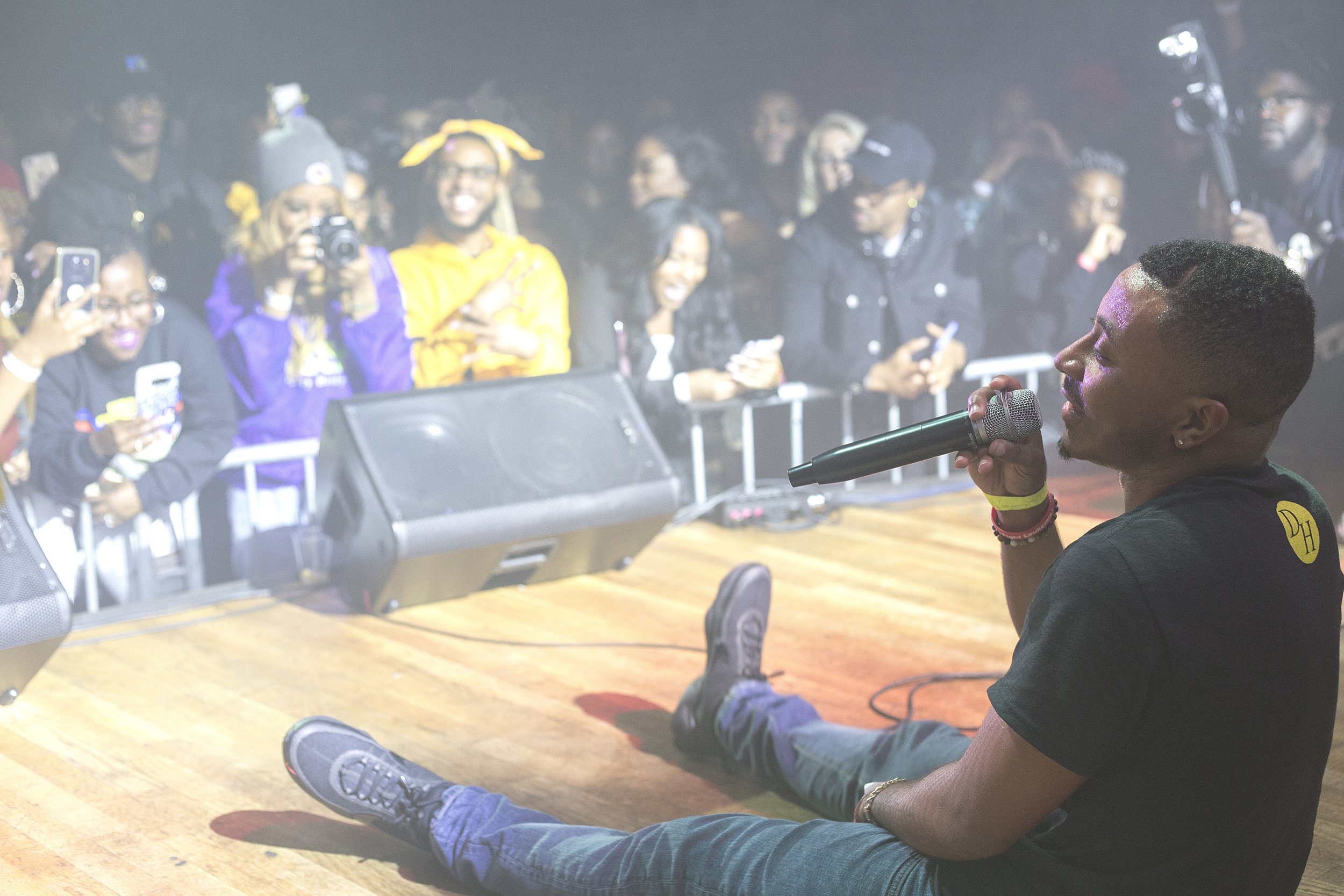 Deante' Hitchcock performs at Aisle 5