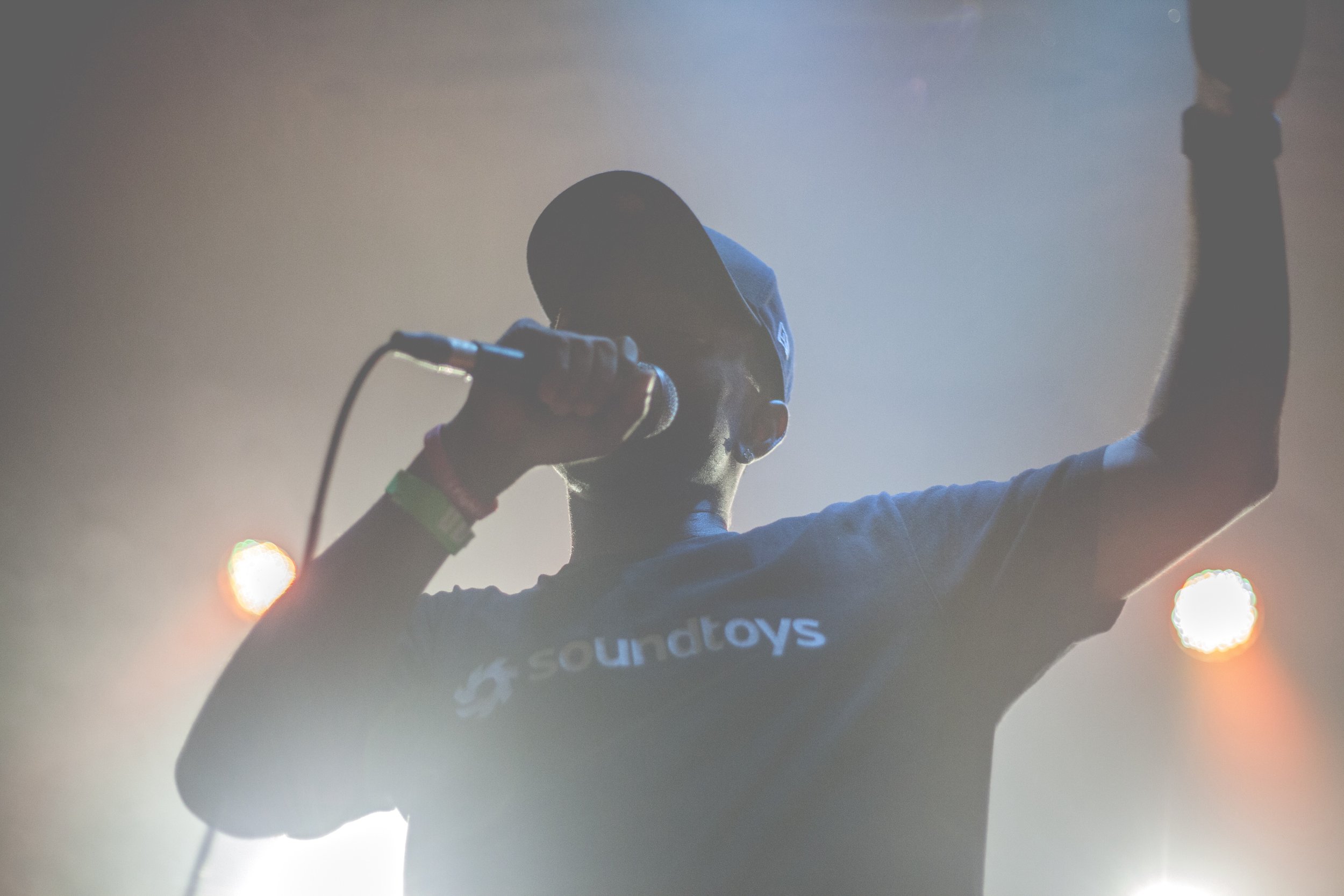Deante' Hitchcock performs at Aisle 5