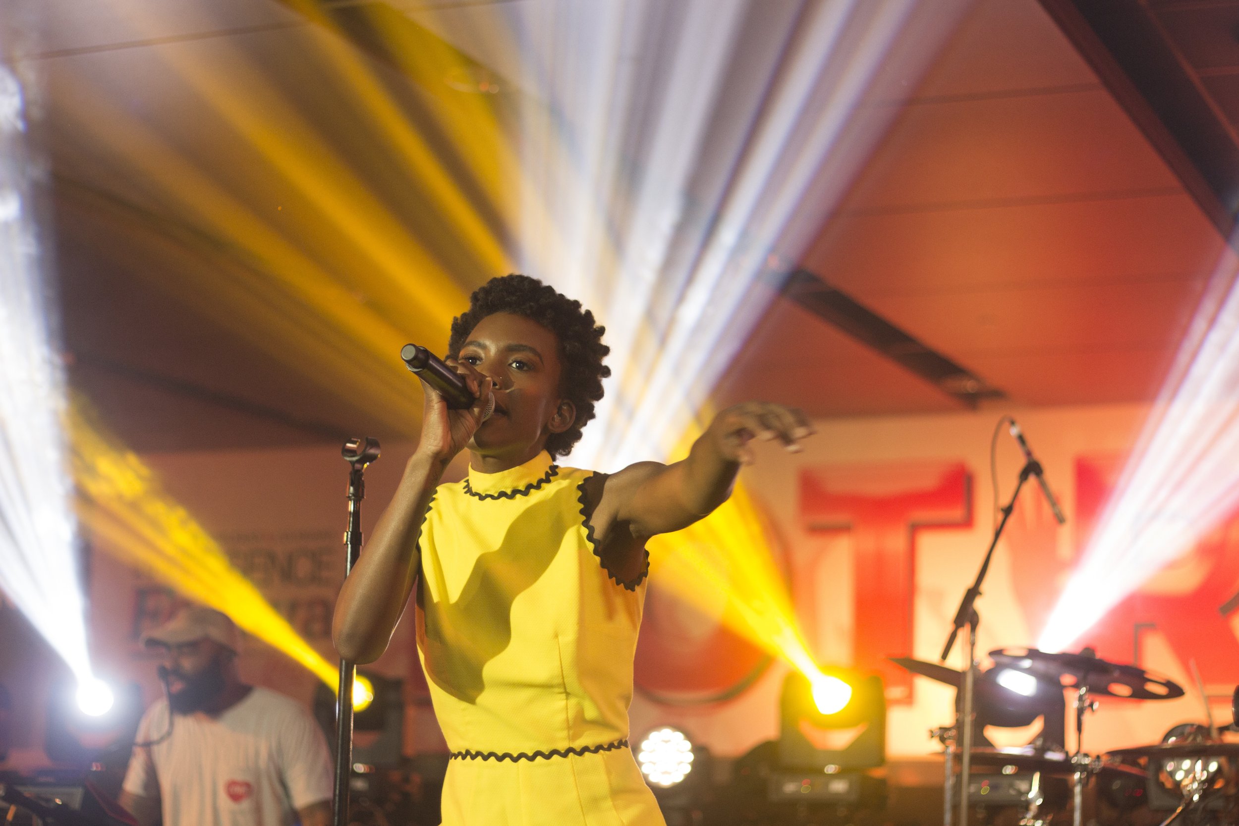 St. Beauty and Jidenna perform at Essence Festival