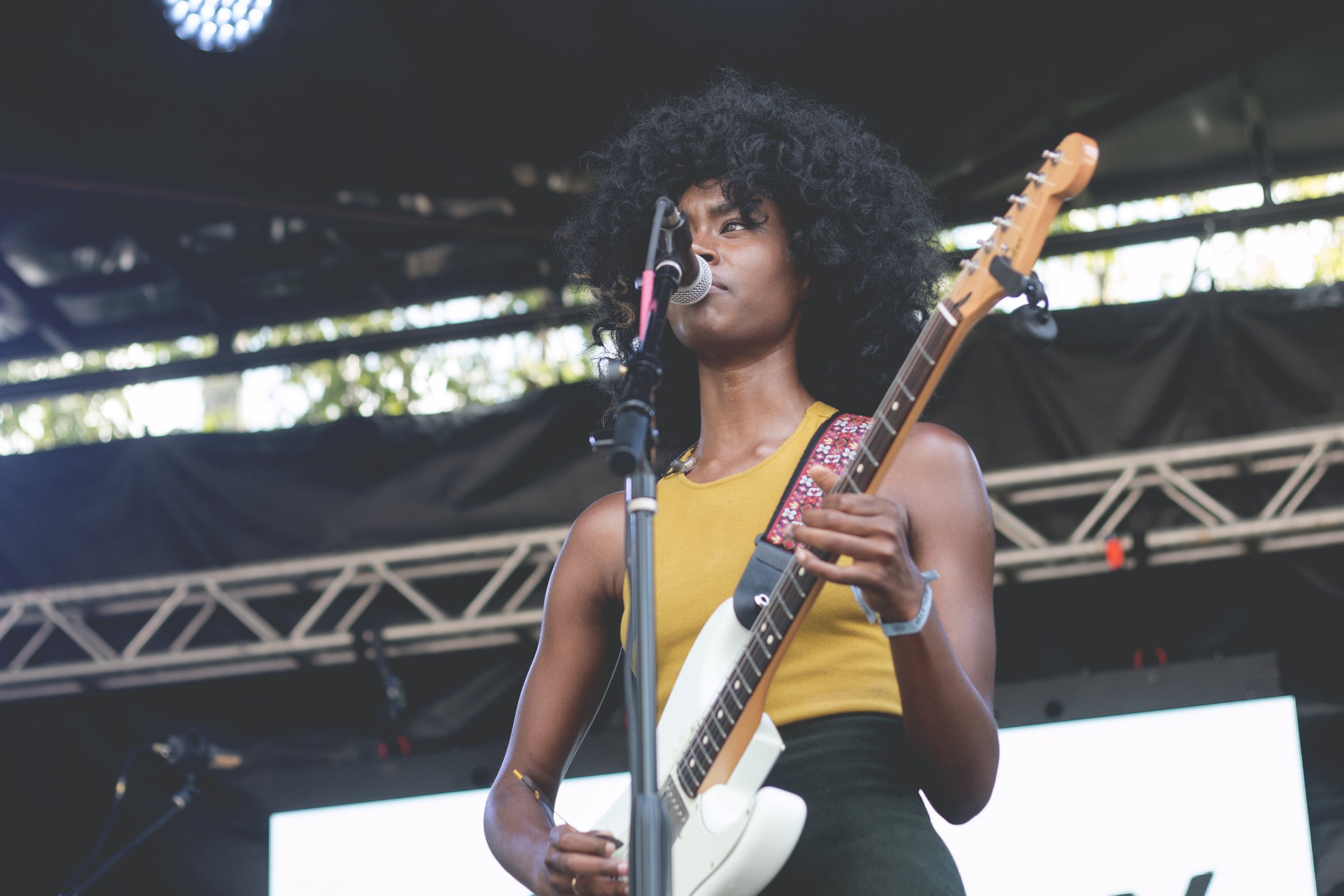 St. Beauty performs at Oaktopia