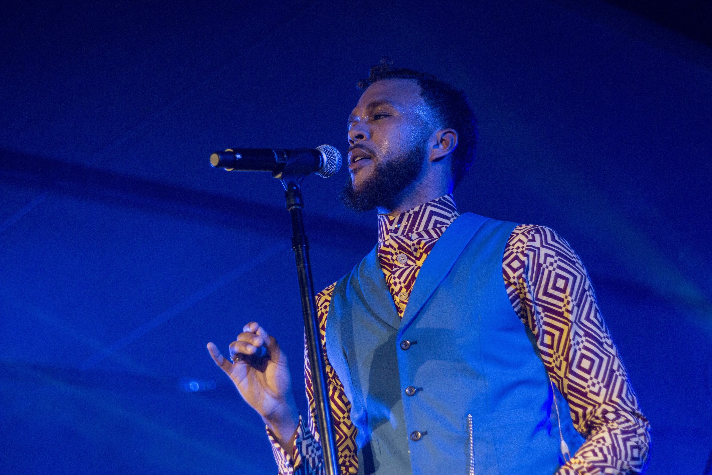 St. Beauty and Jidenna perform at Essence Festival