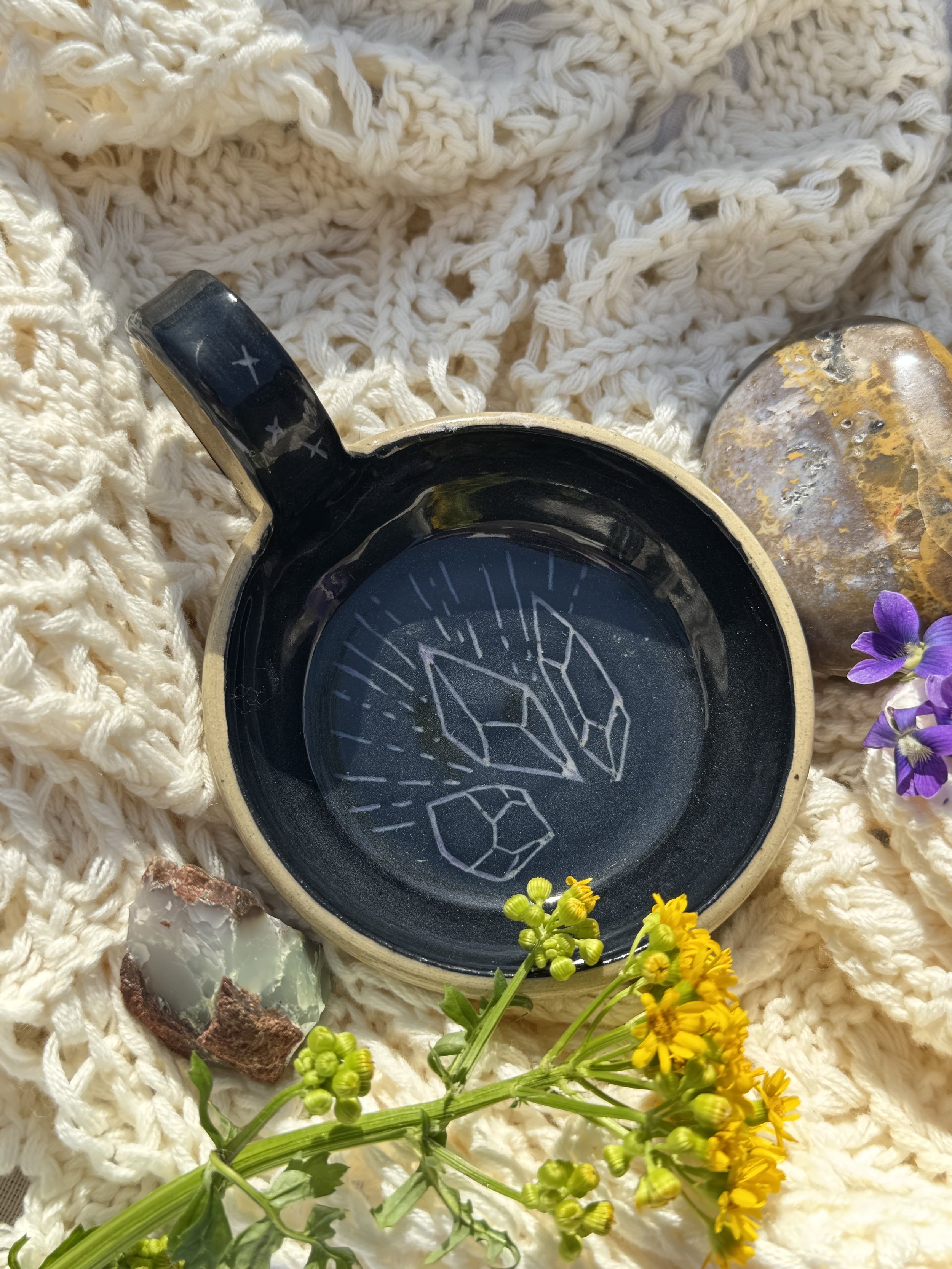 Candle / Incense Holder