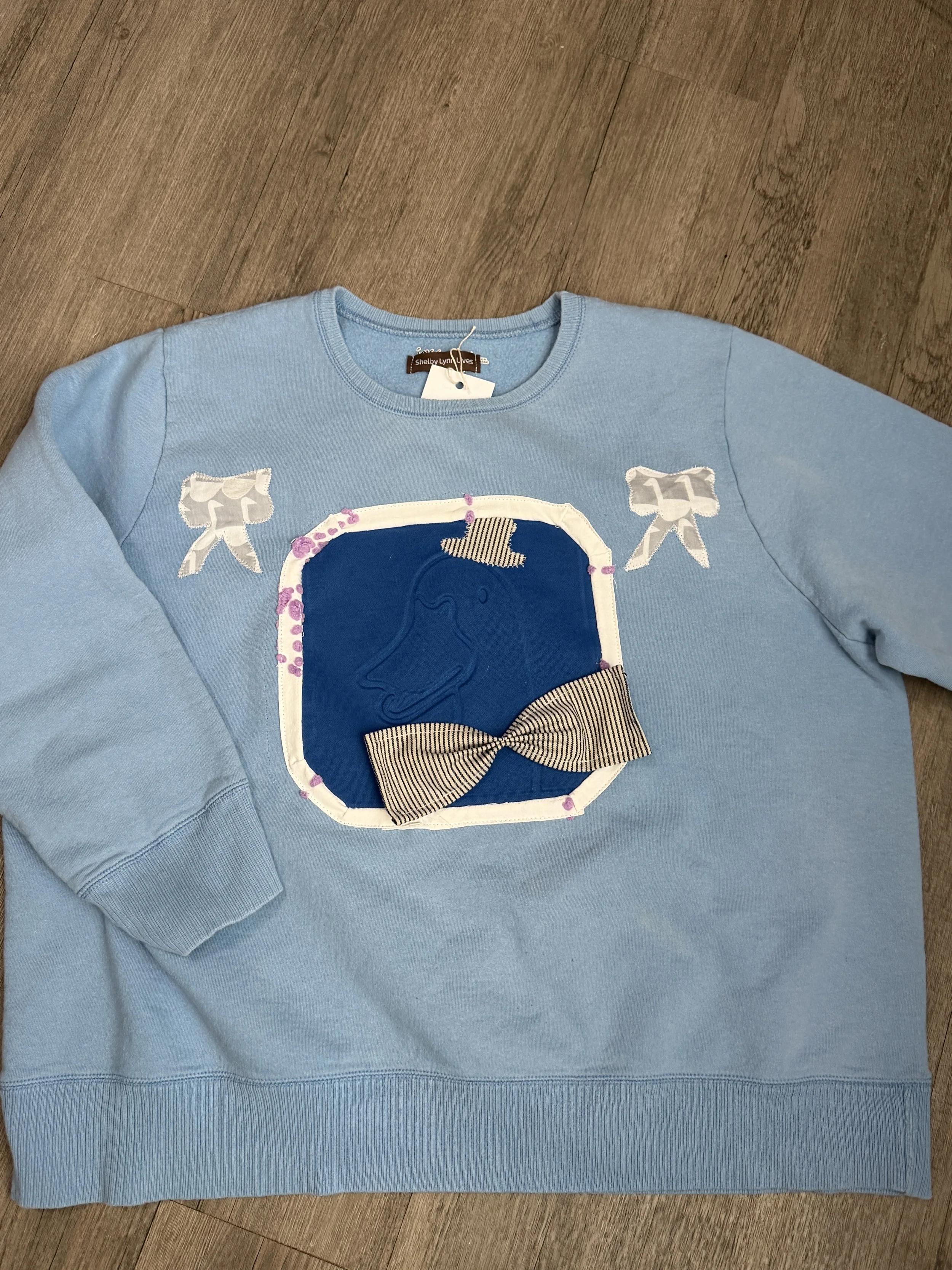 Bowtie Duck Sweatshirt Cutout