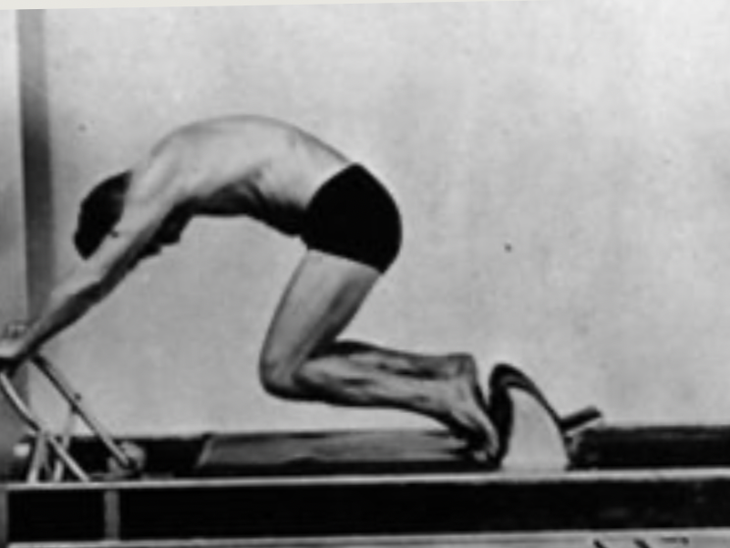 TEACHER's WORKSHOP SEPTEMBER 2025: Master the Knee Stretch Series