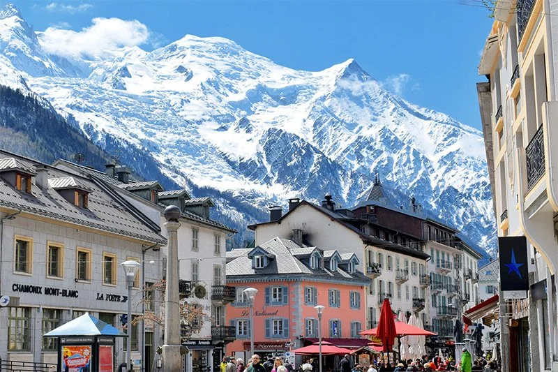 Chamonix-Mont-Blanc-Featured-Image-web-copyright-French-Moments.jpg