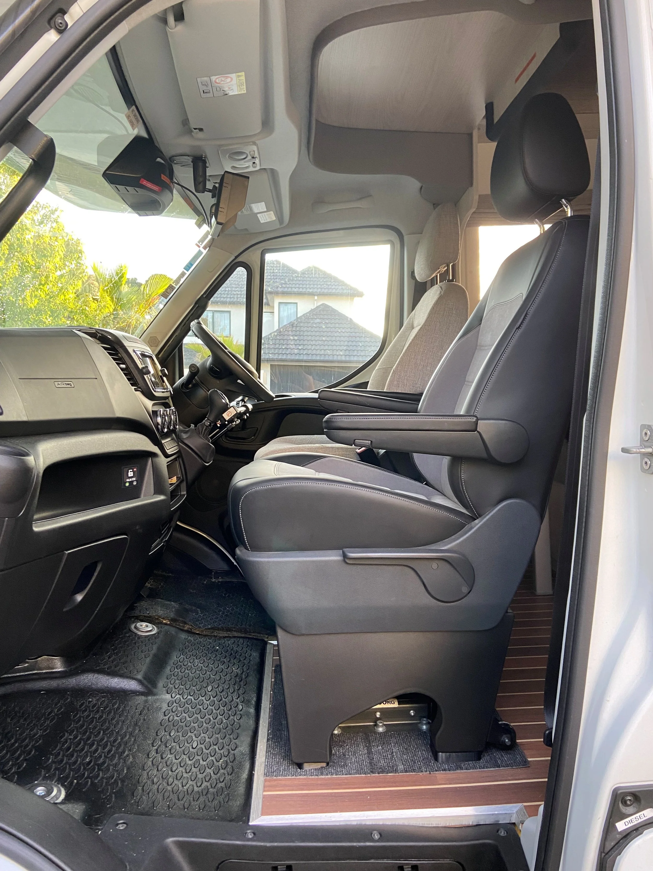 Seat 2.jpg
