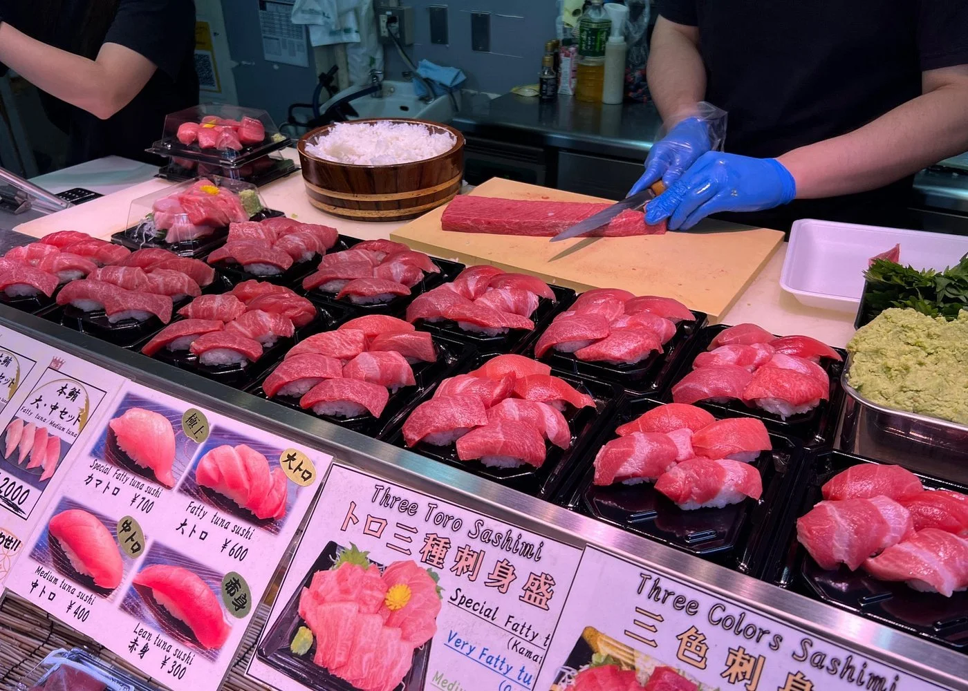 japanese food tokyo food tour tuna sushi nigiri tsukiji outer market seafood