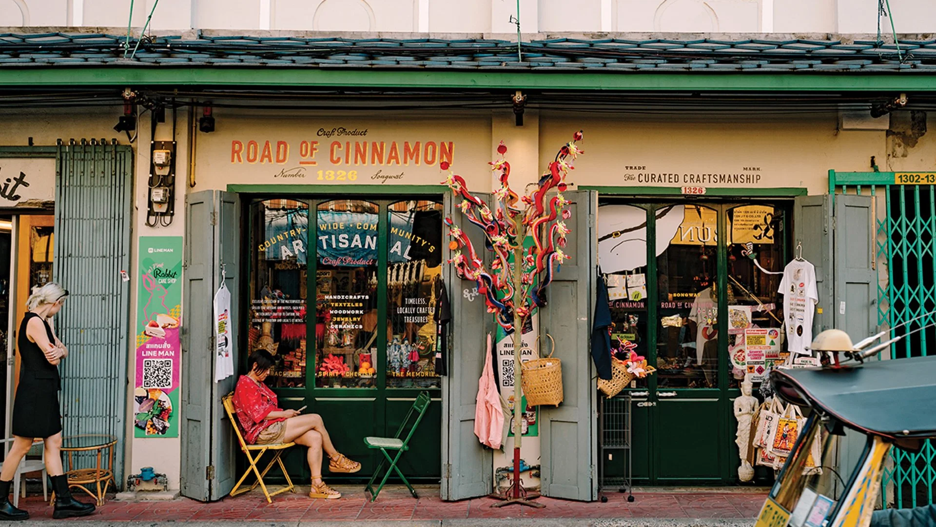 songwat road in bangkok old town