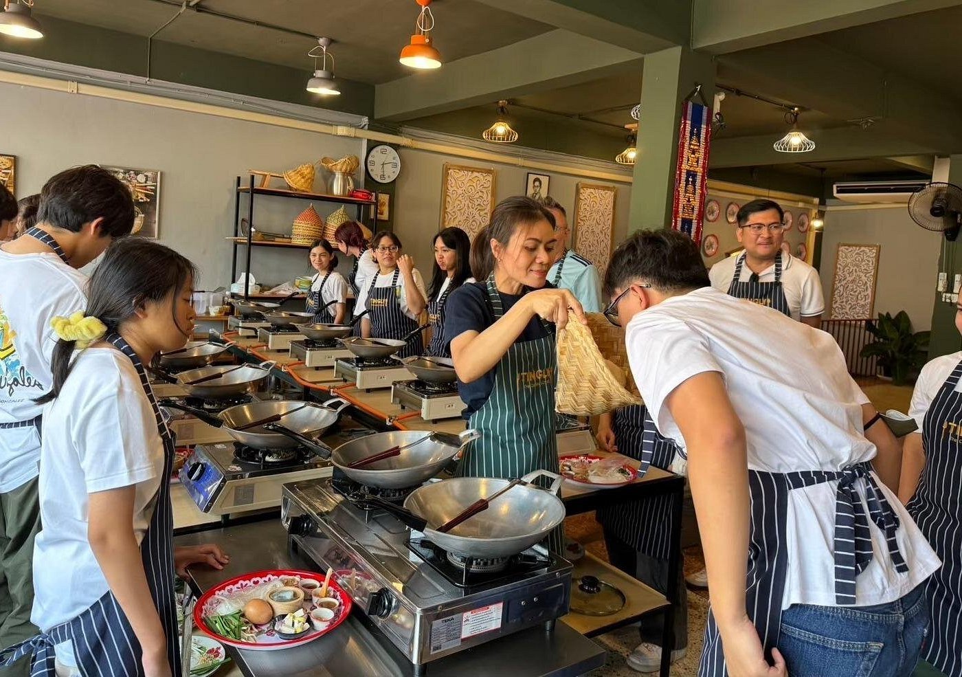 tingly thai cooking class thai food