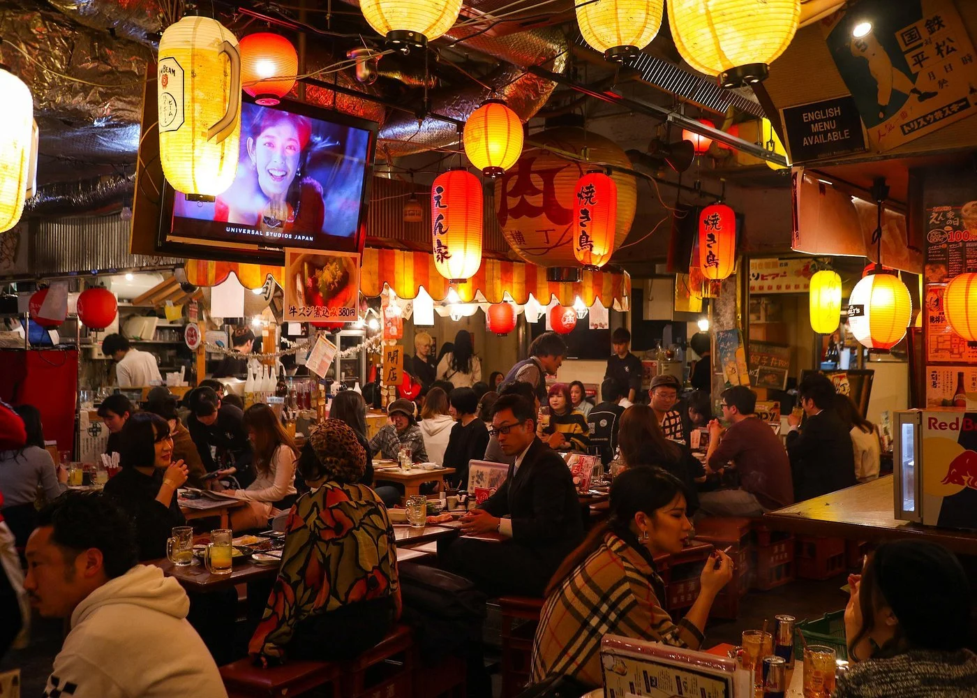 food tour in Tokyo japanese bar hopping izakaya