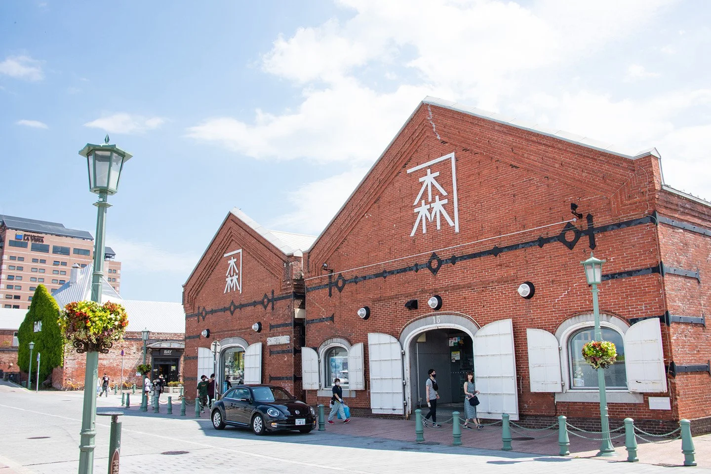 Hakodate kanemori red brick warehouses