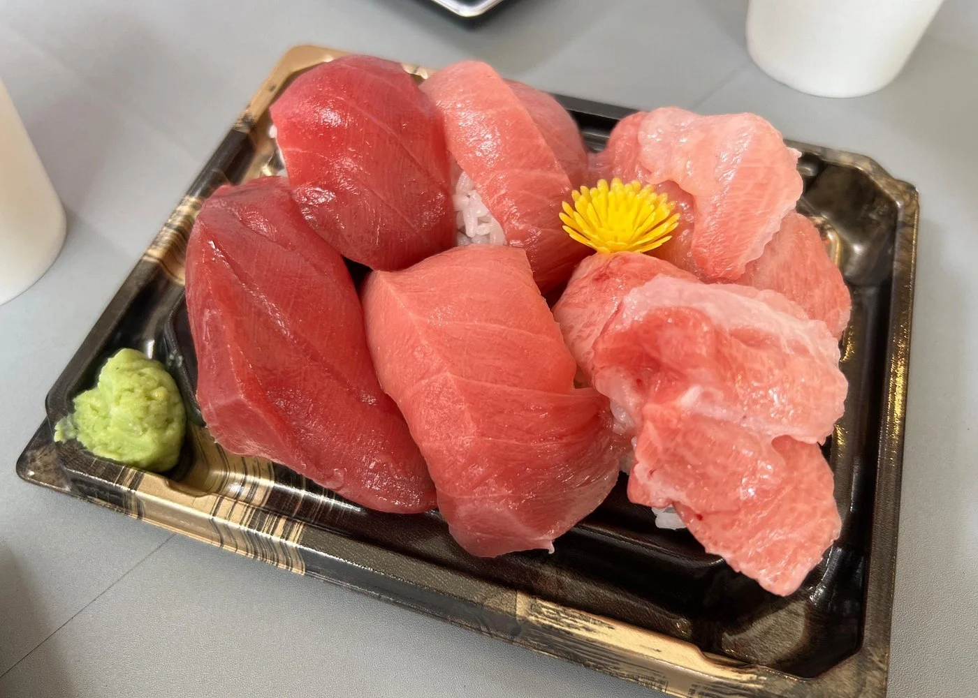 tuna sushi nigiri tokyo food tour