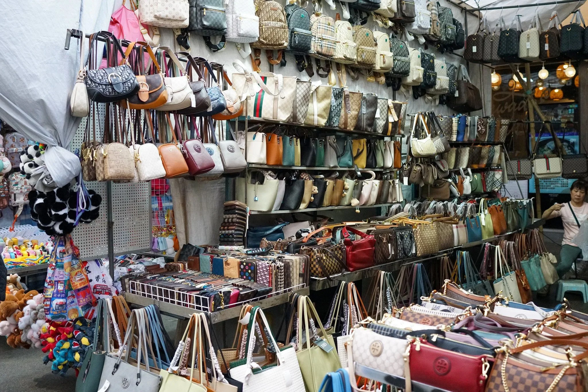 Hong Kong ladies market fashion