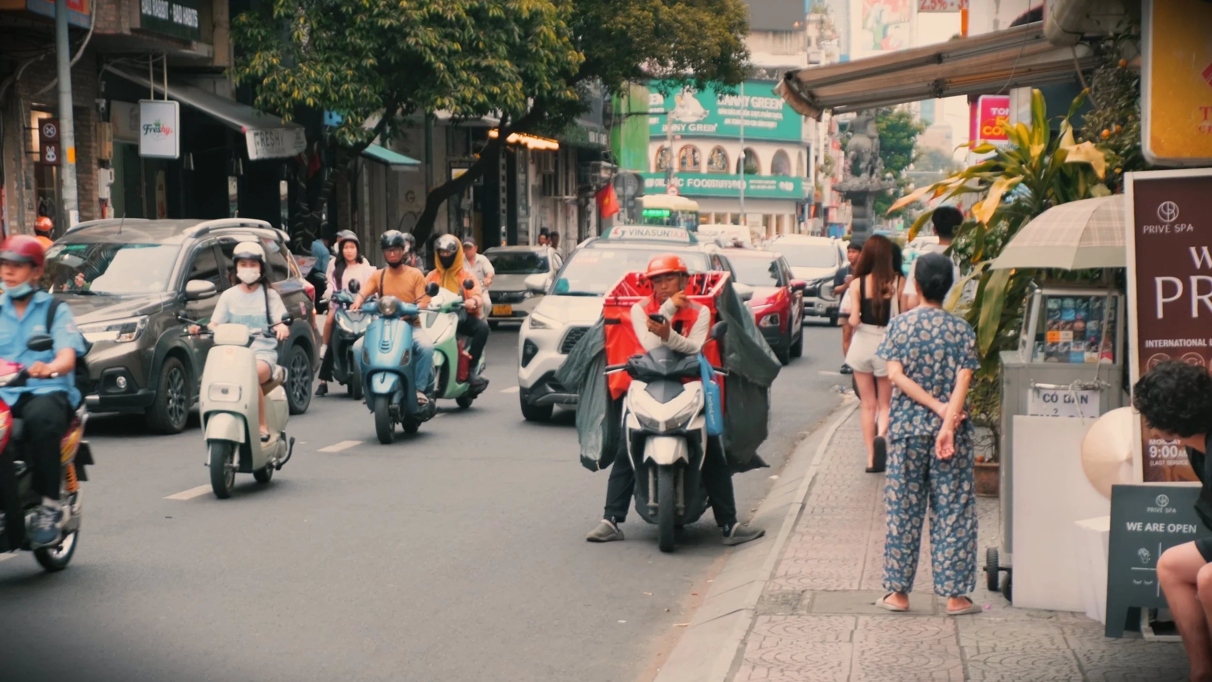 Top 15 Things to Do in Ho Chi Minh City, Vietnam for First Time Visitors!