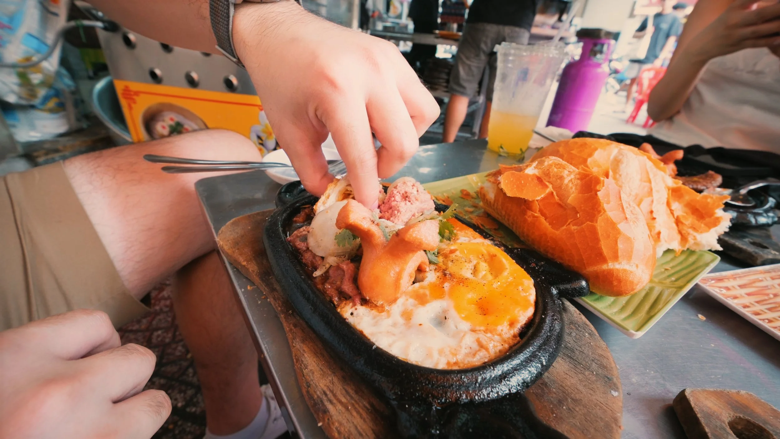 Best Food Tours in Ho Chi Minh City for Great Vietnamese Street Food!