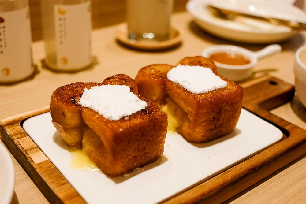 Mil Toast House Korea’s Famously Decadent Toast Cafe in Thailand!