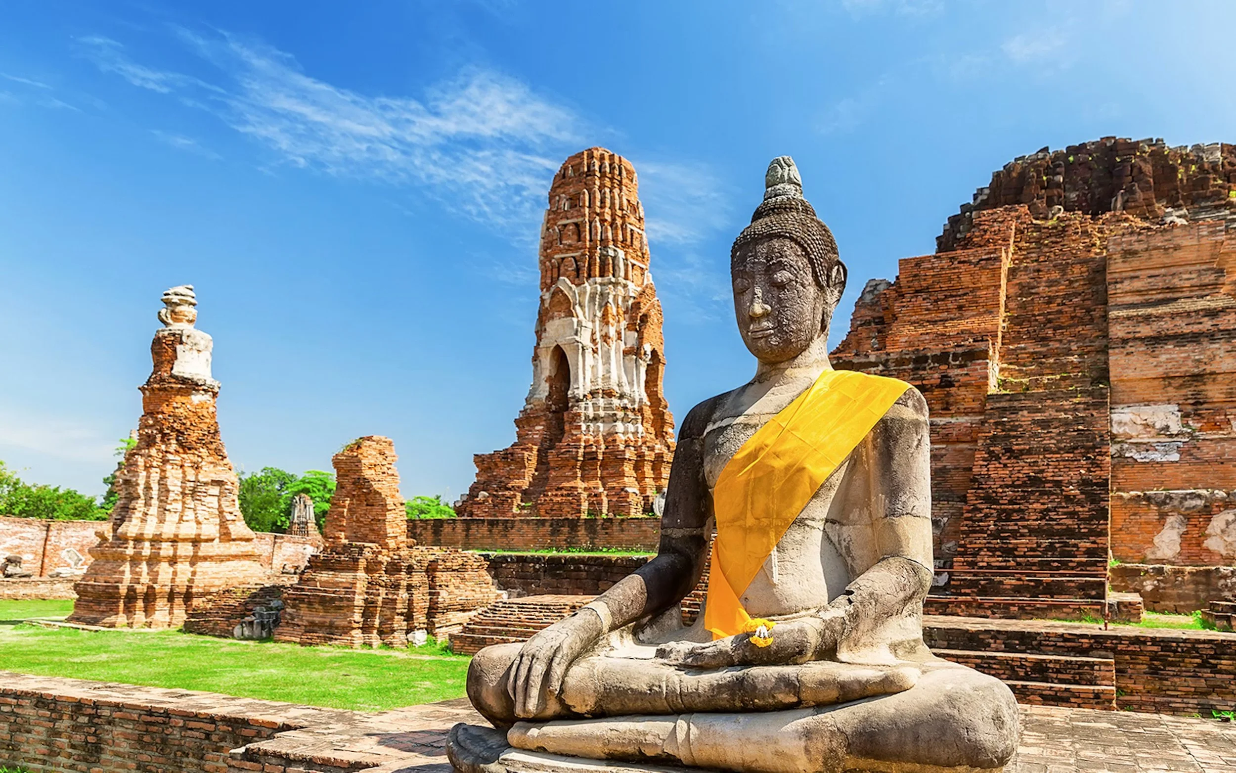 day trips from bangkok Ayutthaya temple