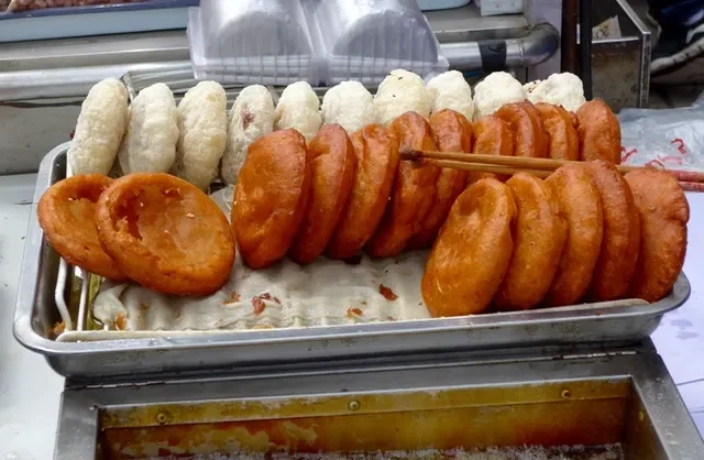 Xi’An Muslim Quarter Street food fried persimmon cake
