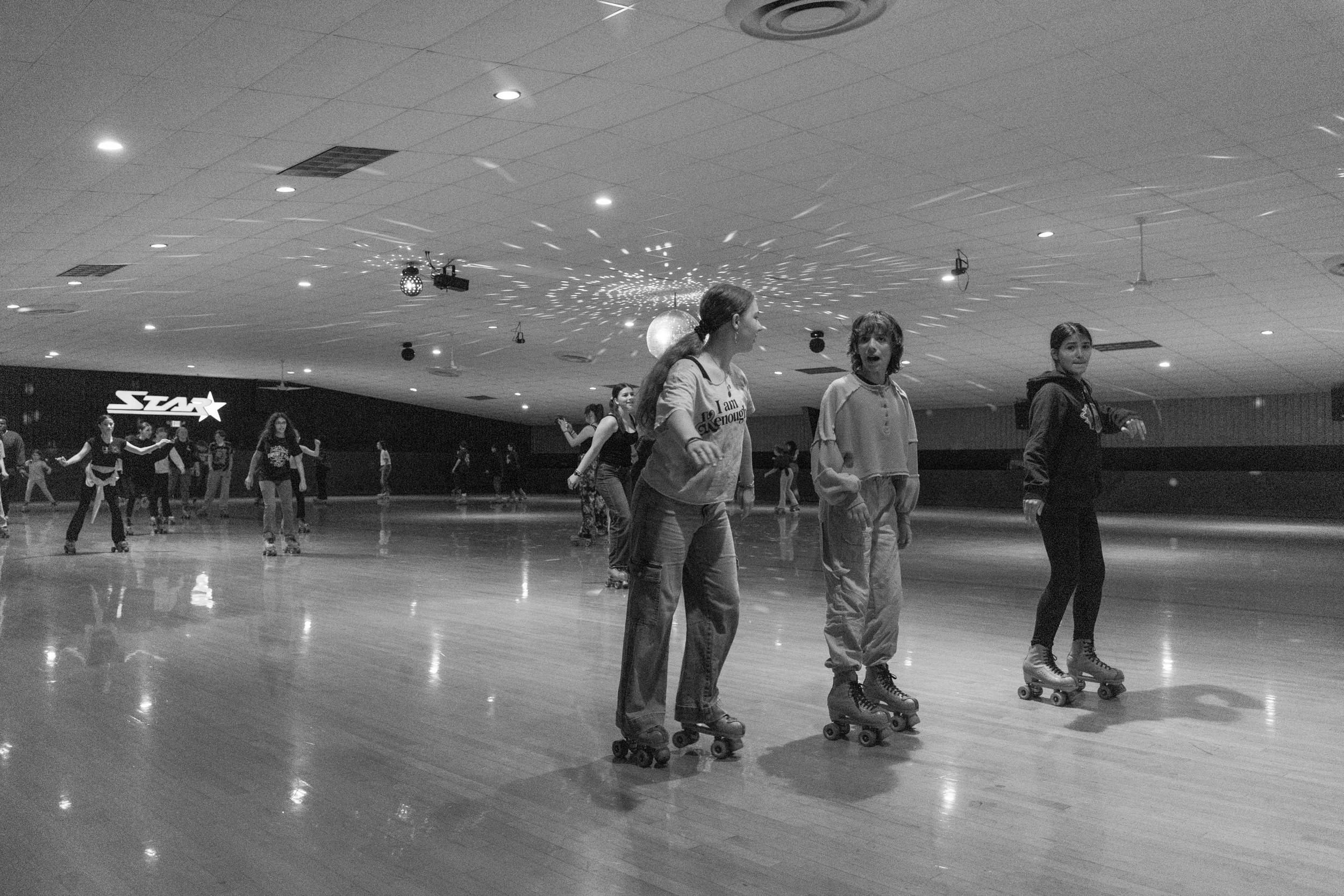 harand_camp-2025-session_two-roller_skating-09.png