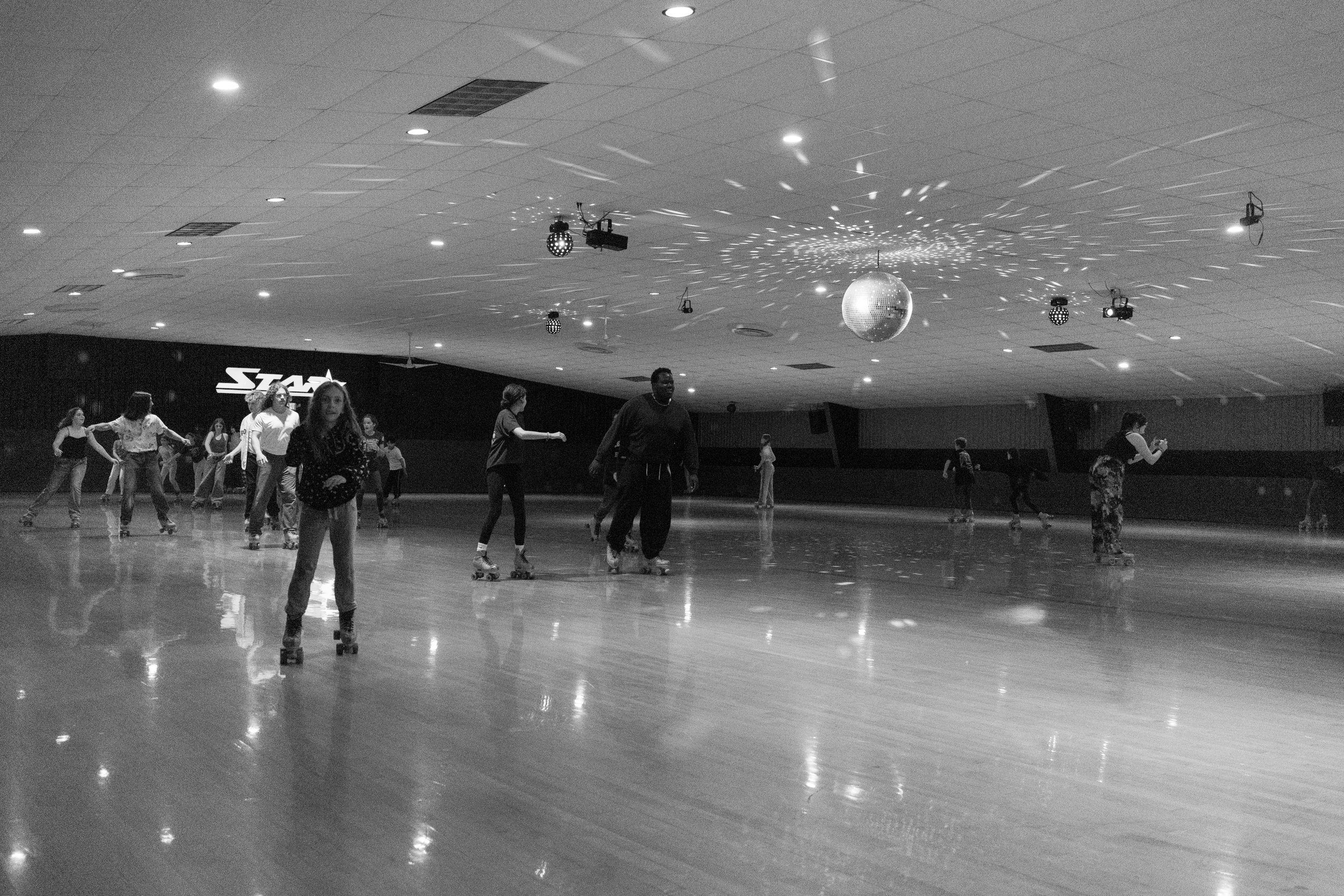 harand_camp-2025-session_two-roller_skating-06.png