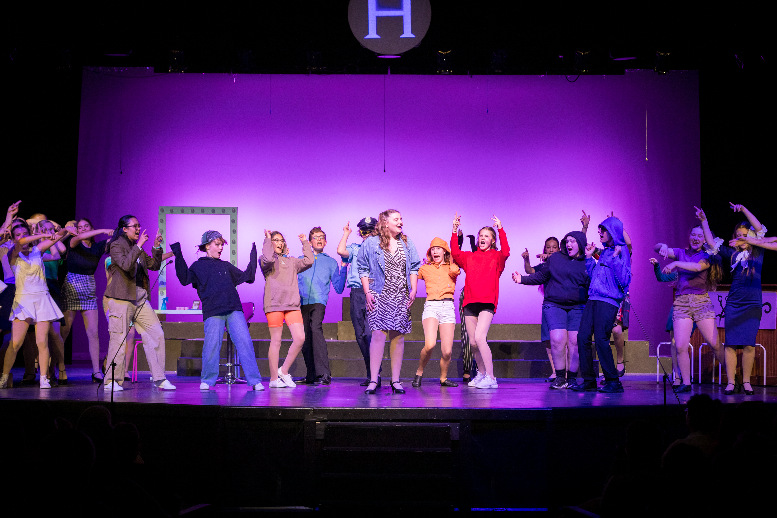 harand_camp-2025-festival_of_shows-legally_blonde-77.png