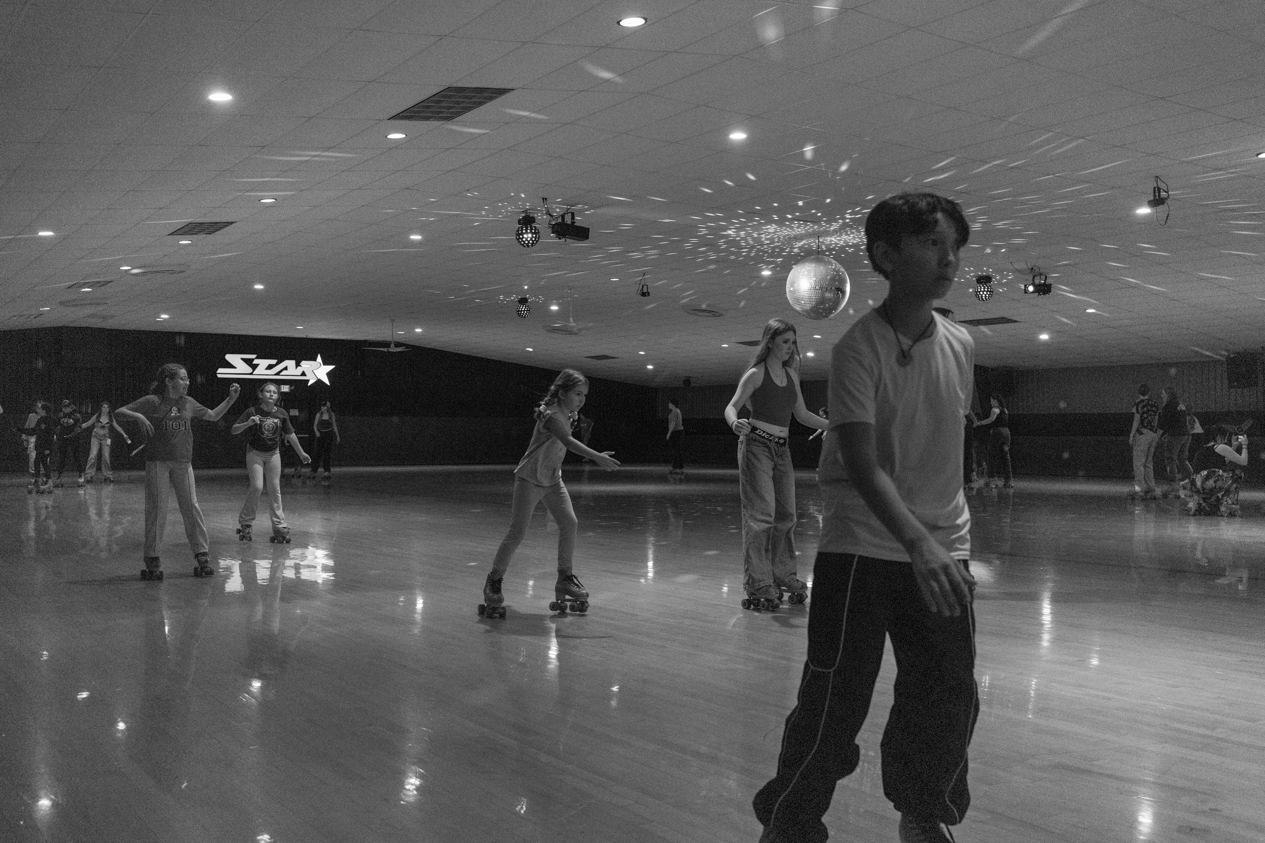 harand_camp-2025-session_two-roller_skating-08.png