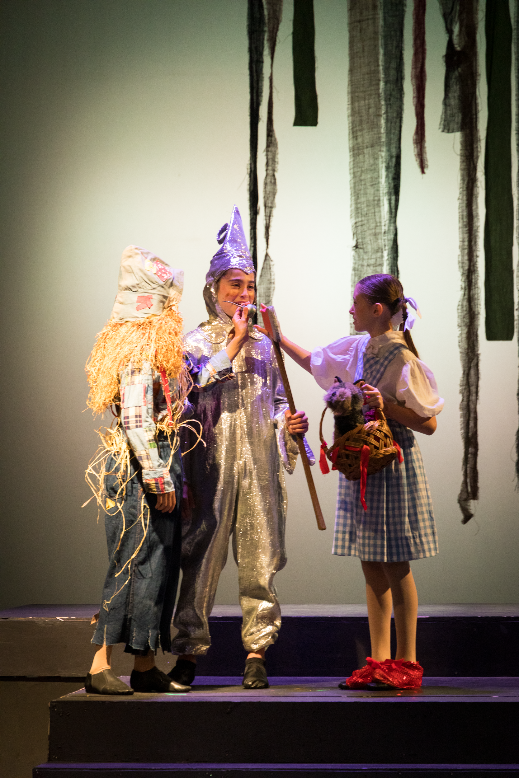 harand_camp-2025-festival_of_shows-wizard_of_oz-39.png