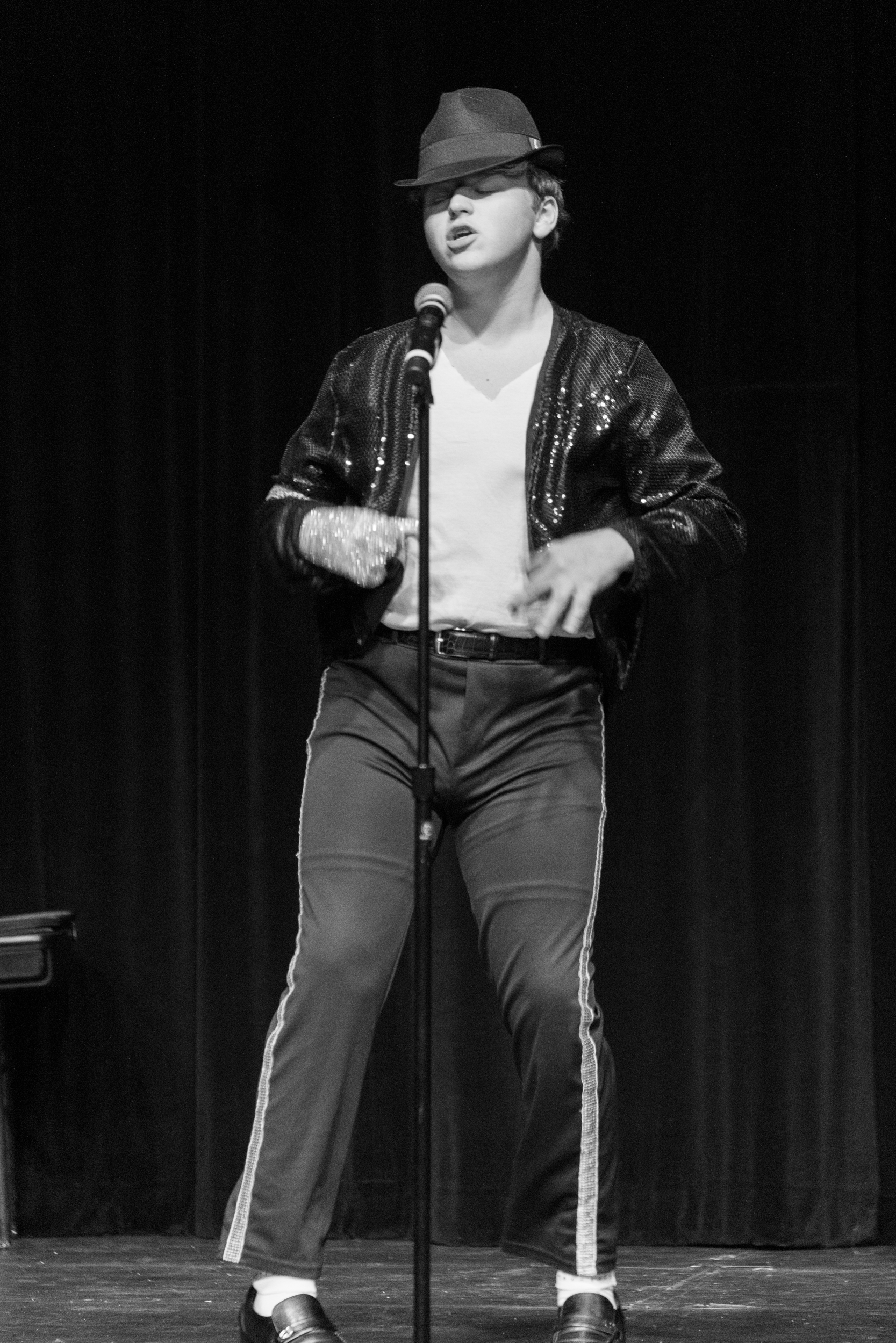 harand_camp-2025-2nd_session-camper-counselor_concert-33.png