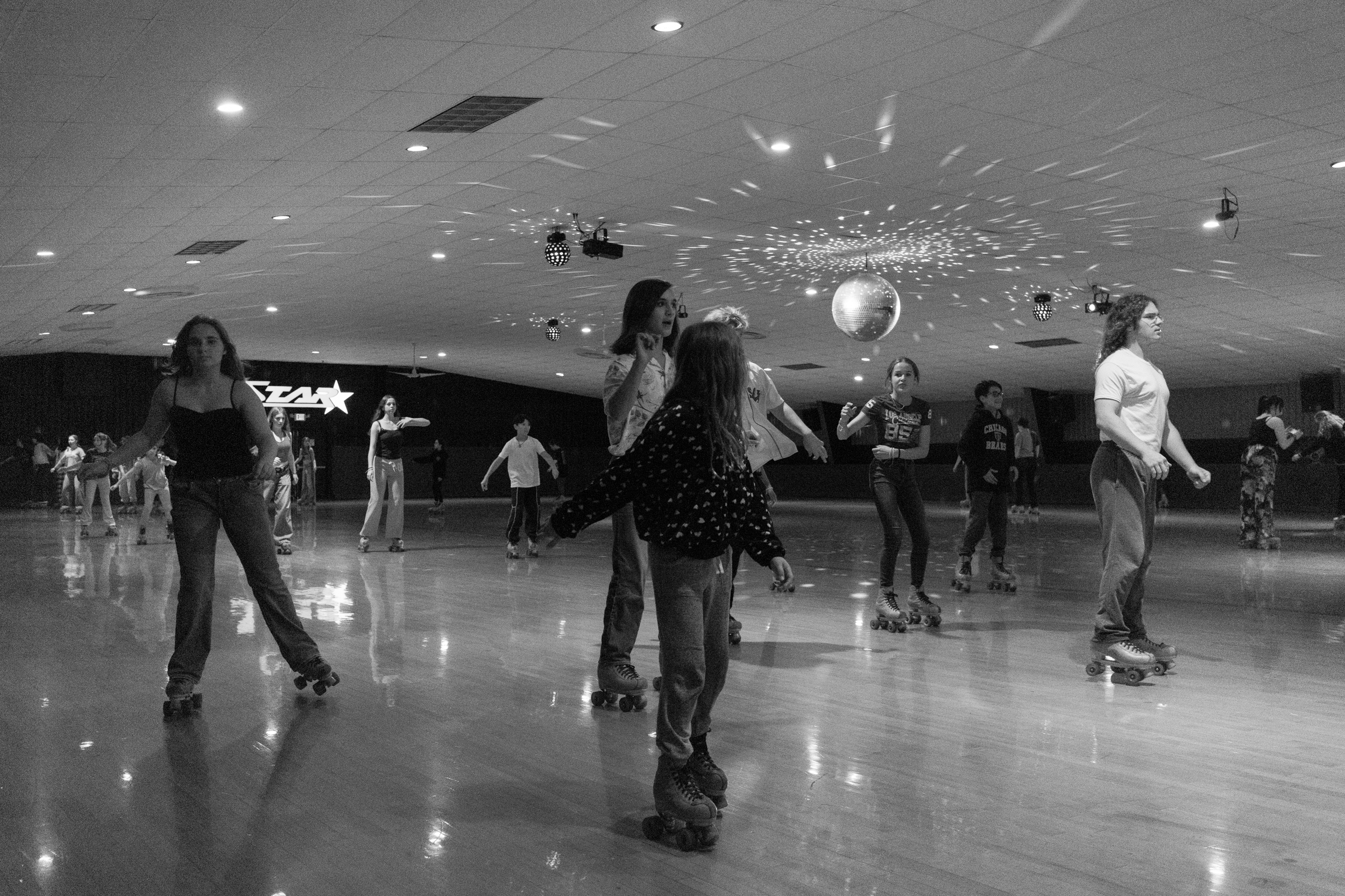 harand_camp-2025-session_two-roller_skating-07.png