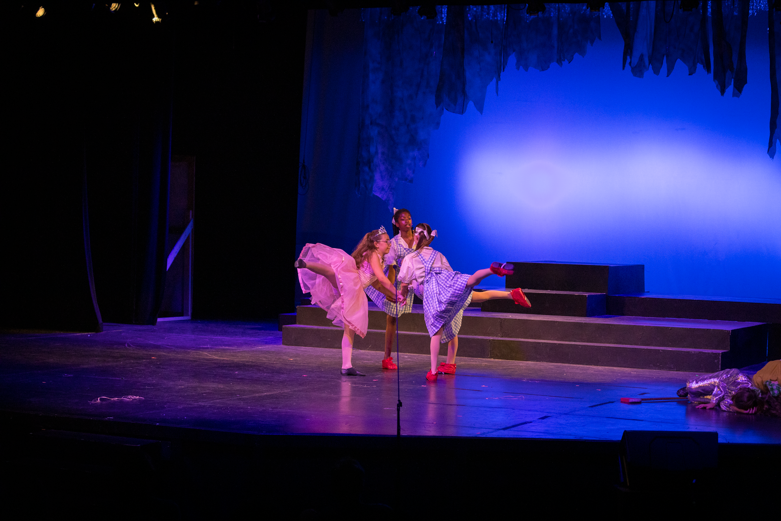 harand_camp-2025-festival_of_shows-wizard_of_oz-54.png