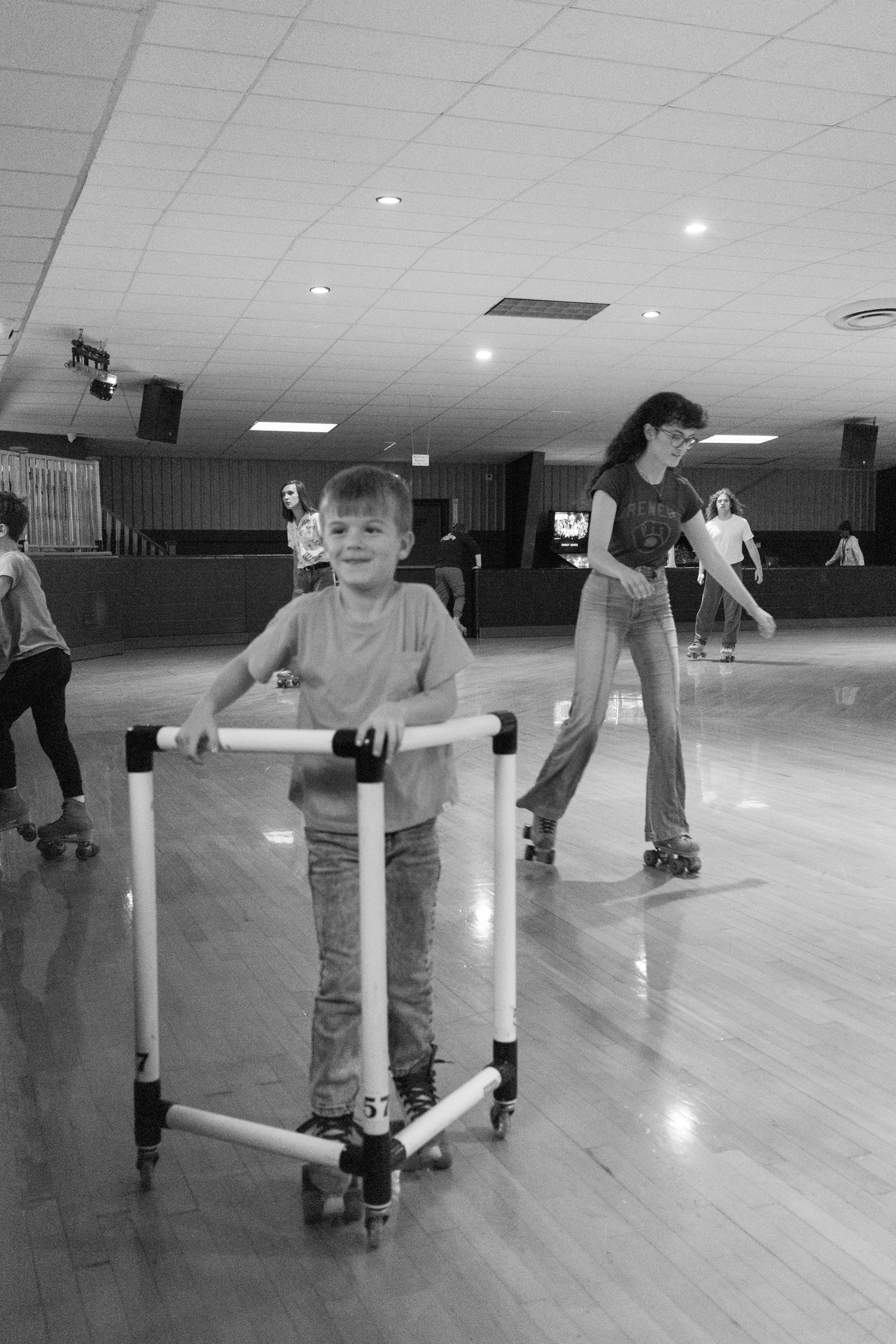 harand_camp-2025-session_two-roller_skating-17.png