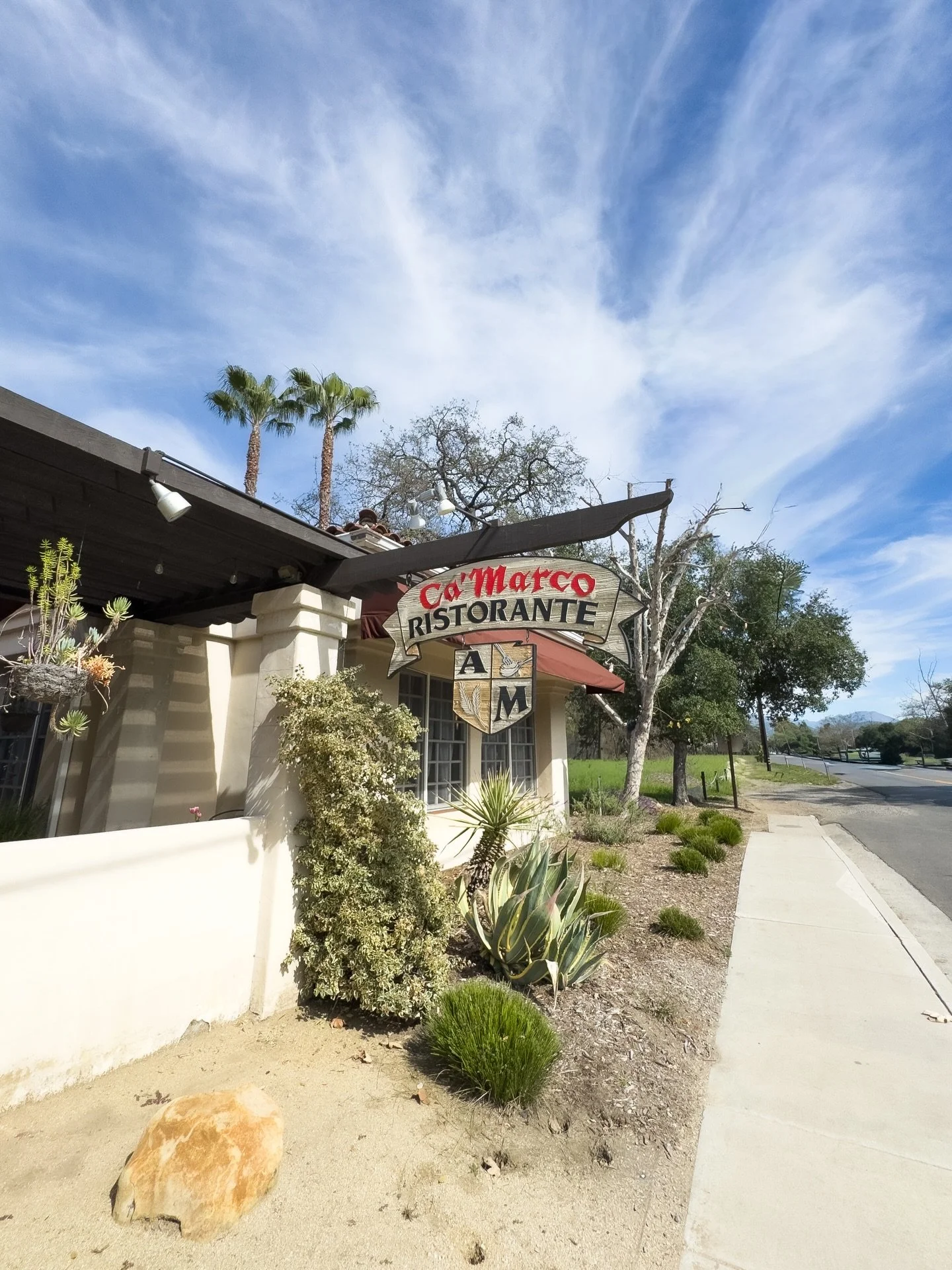 Beautiful day in Ojai, Ca ✨🌷☀️

#ojaifood 
#805eats 
#OjaiRestaurants
#ojaivalley 
#visitojai