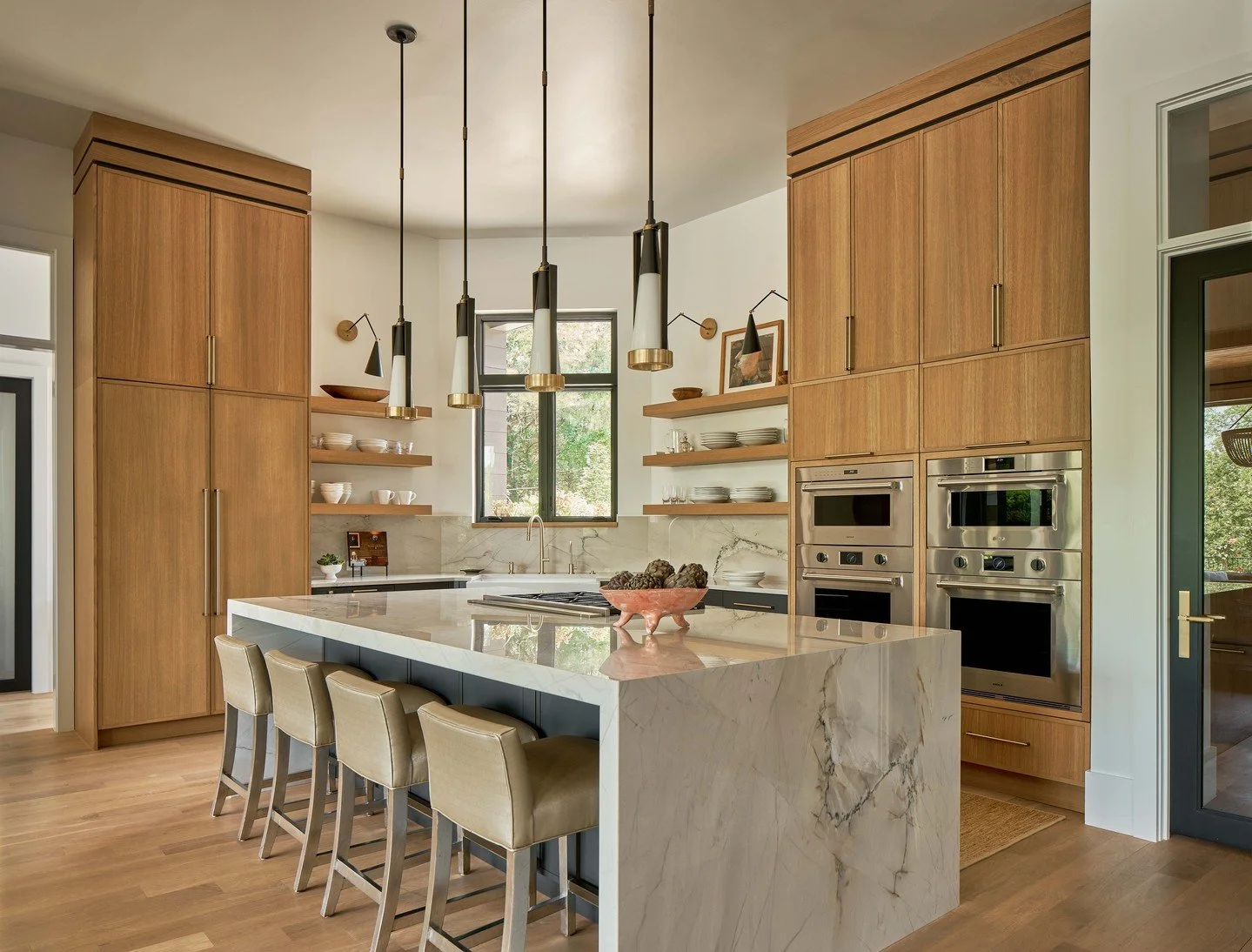 OH HELLO THERE, kitchen of our dreams 🤩⁠
⁠
Designed for connection. Warm, open, and bright. ⁠
With a true open flow throughout the first floor, this kitchen is open to all the indoor living spaces AND the outdoors (we'll get to that in a moment! 😉)