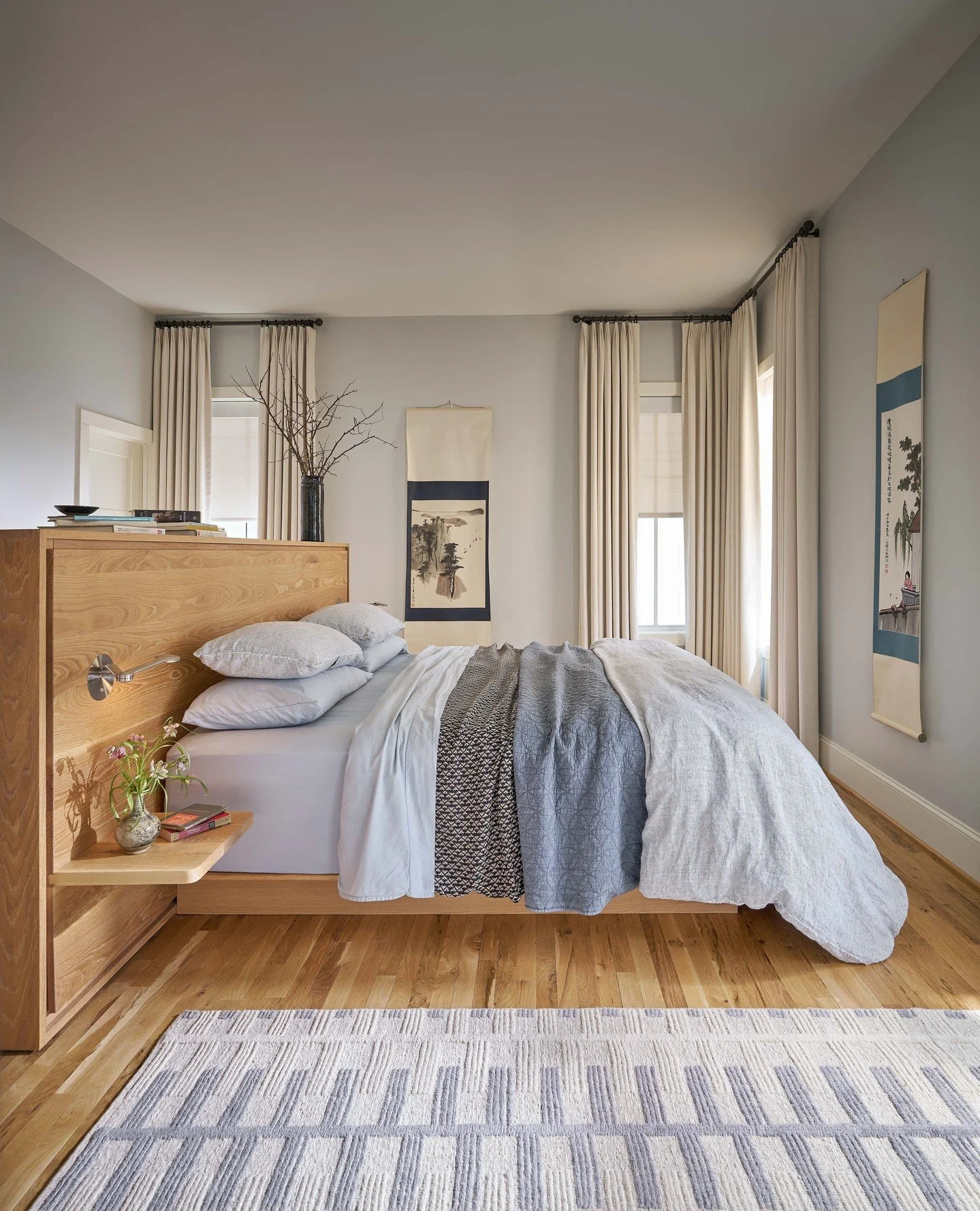 A hand-drawn and hand-crafted floating bed in the primary...that's ALSO a dresser...with built-in bedside tables and reading lamps?? Yes we did 🤓 🎉⁠
⁠
What we mean when we say things like "creative problem-solving" and "custom furnit