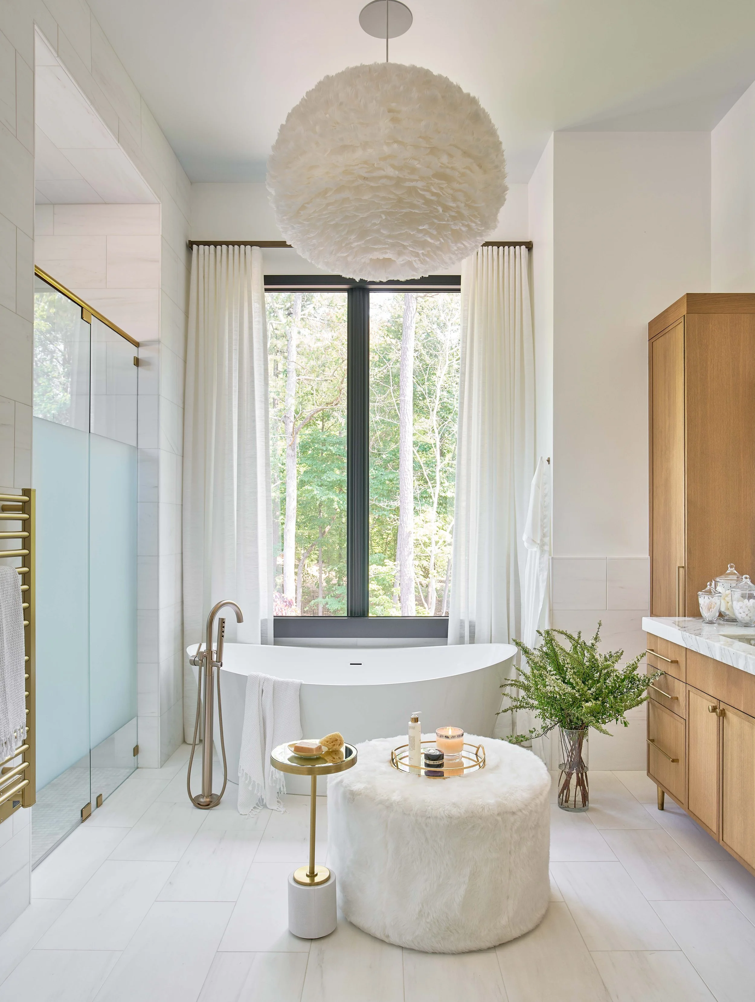 The Dual-Bath Primary Suite