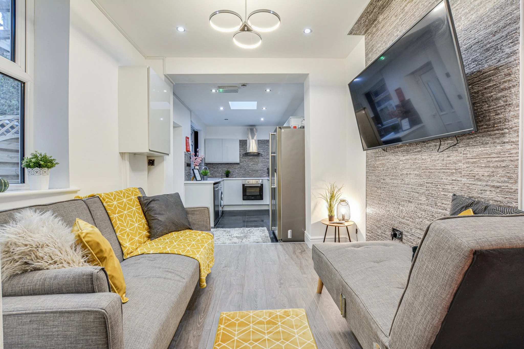 3 Littleton Road