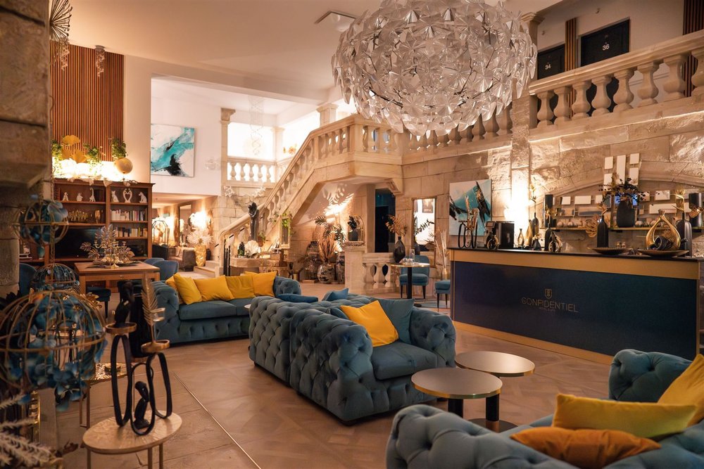 Cote d'Azur June-88_websize.jpg