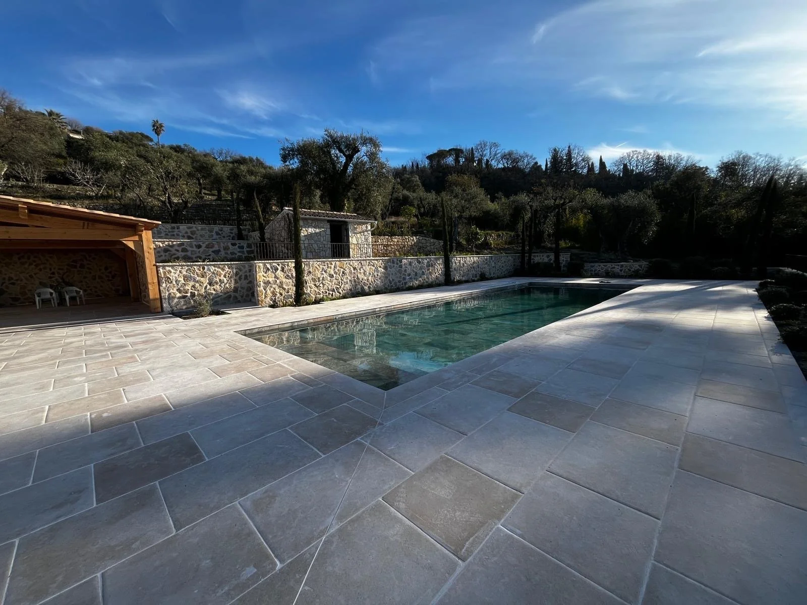 Exipnos Construction