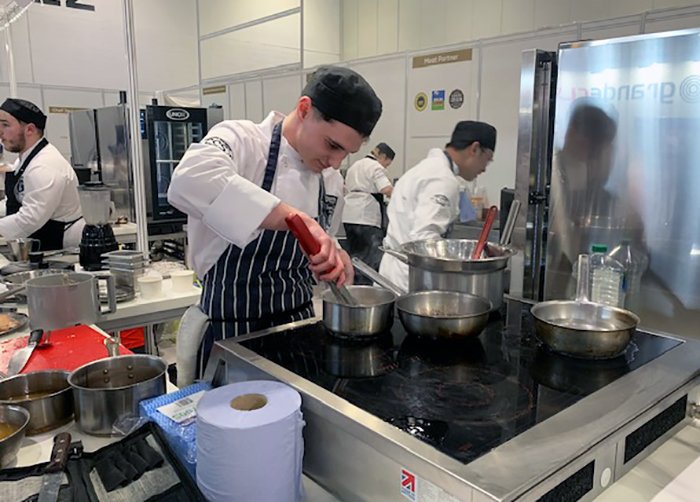 Trainee-chef-Samuel-Paoli-in-the-kitchen-during-the-competition.jpg