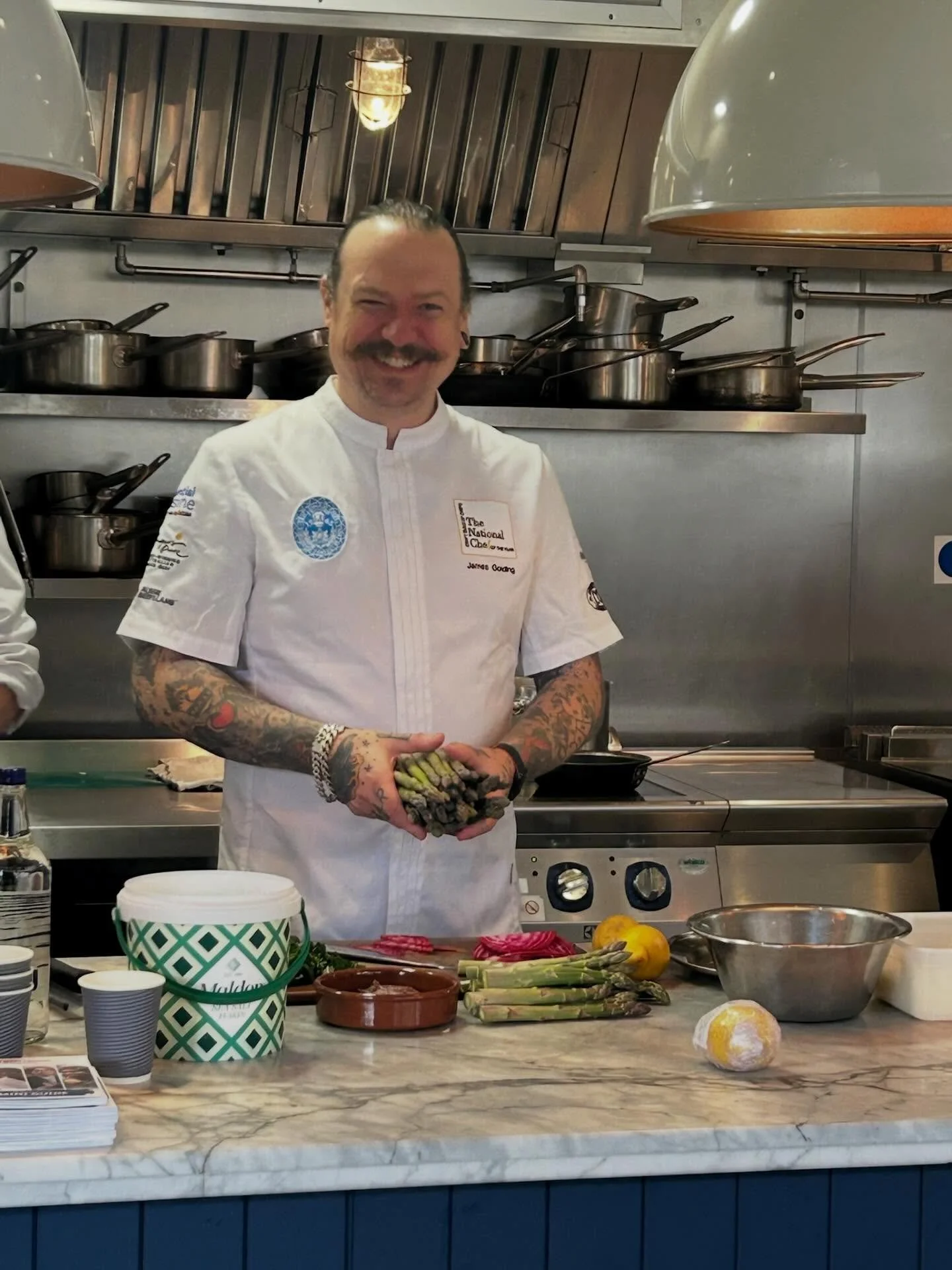 This morning we had the pleasure of welcoming @james_golding_chef to OKN1.

As part of the University of West London&rsquo;s enrichment activity, learners explored university life and courses, took part in a masterclass with Chef James Golding, and j