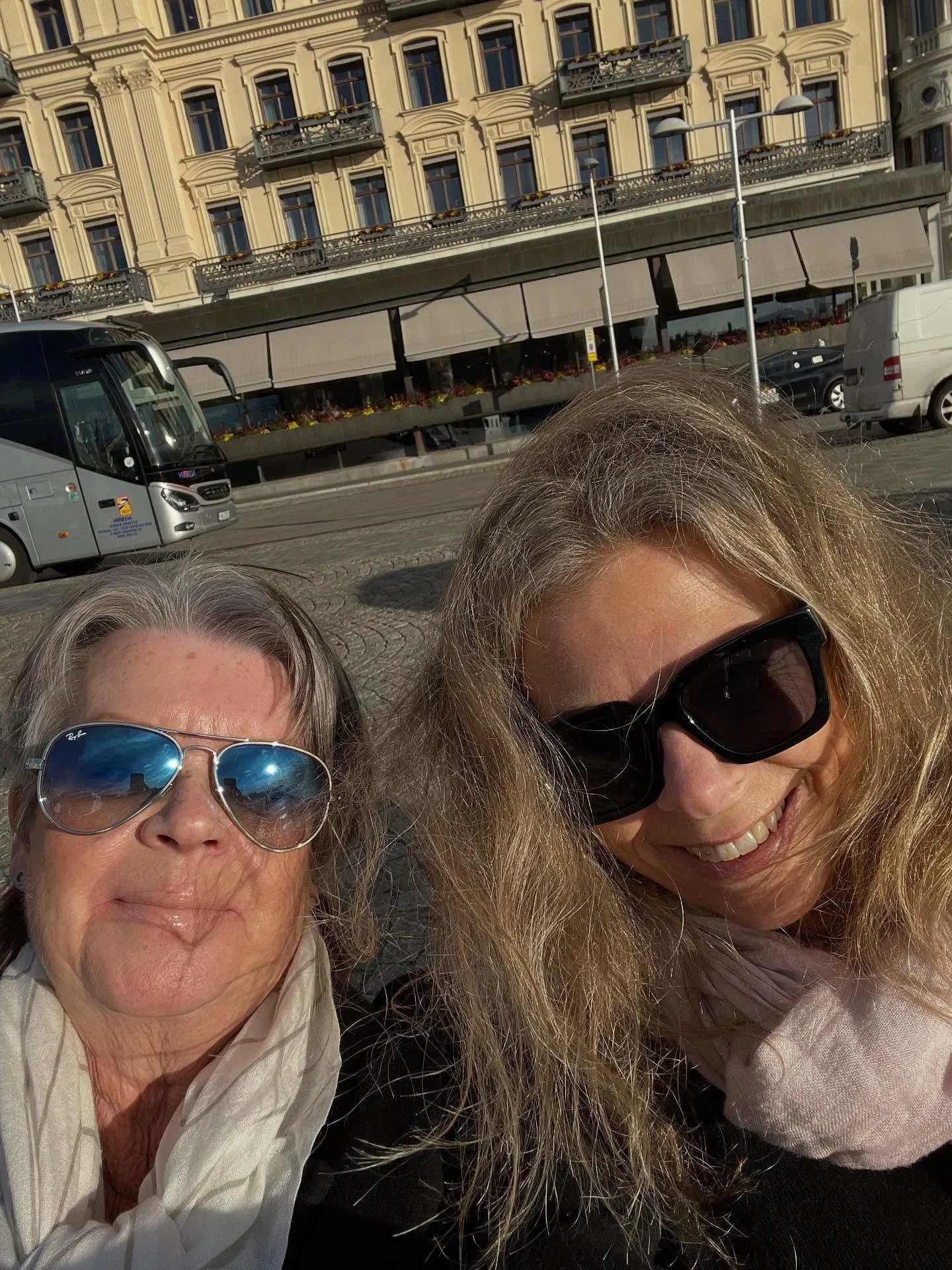 Hemma igen efter ett magiskt dygn p&aring; @yasuragisweden. Ett dygn fyllt av varma k&auml;llor, kallbad, saltskrubb i &aring;ngbastu, zen-meditation, slummer i gungstol, fantastiskt god mat &amp; dryck (prova bubbelsake 😊) &amp; sist men inte minst