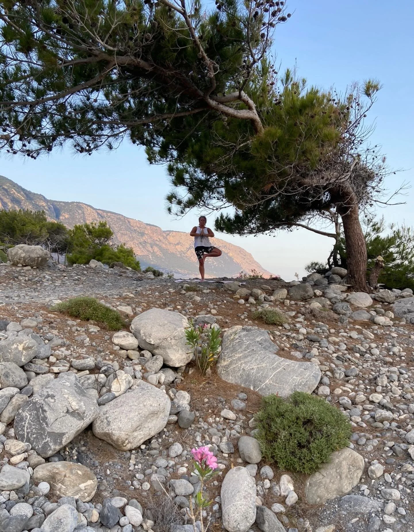 &rdquo;Typiskt att jag ska bli sjuk n&auml;r jag &auml;ntligen &auml;r ledig!&rdquo; 
Vi &auml;r nog m&aring;nga som h&ouml;rt oss sj&auml;lva eller n&aring;gon annan yttra den meningen. 

Visste du att detta &auml;r en varningssignal? 
Jo, det funka