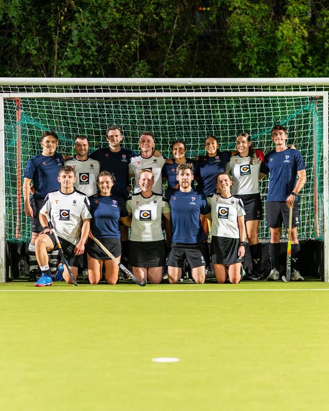 Hog Roast Mixed Tournament πΈπ
24 teams, 4 divisions, 4 superstar umpires and 1 CAWHL Chair @alexjcorrie running a fantastic evening of social hockey π
@lloydsoflondonhc played in internal derby for the final that ended 0-0 π
πΈ @emiel_occident