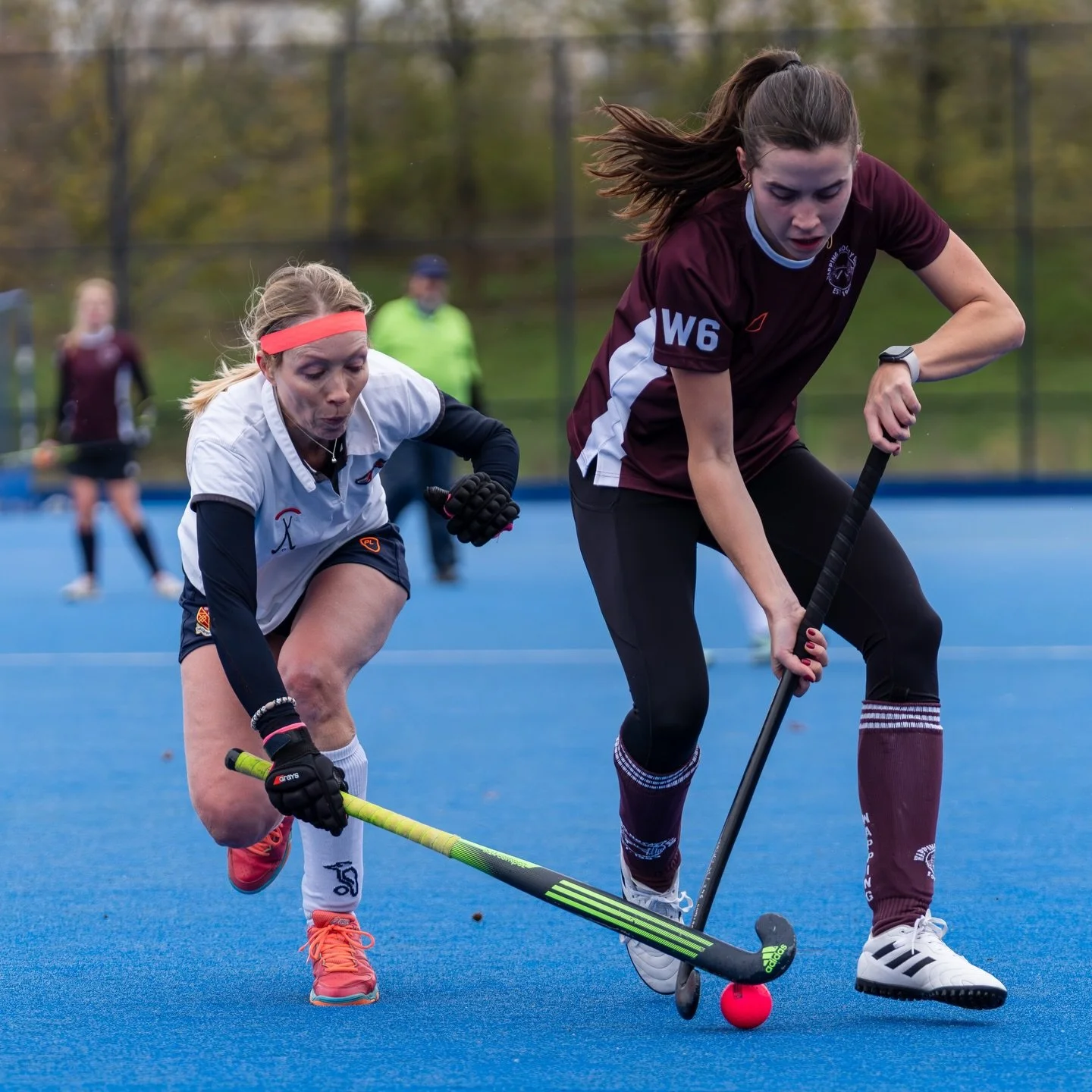 Match pics from Novembers clash between @wappingw6 and @spencerhockeyclub Sapphires! 🏑

📸 Photography by @emiel_occidental 

#wapping #wappinghc #hockey #hockeylife  #fieldhockey  #hockeyplayer #hockeylove #londonhockey #hockeyplayers #sport #hocke
