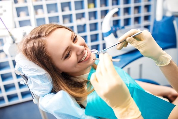 Cosmetic Tooth Bonding