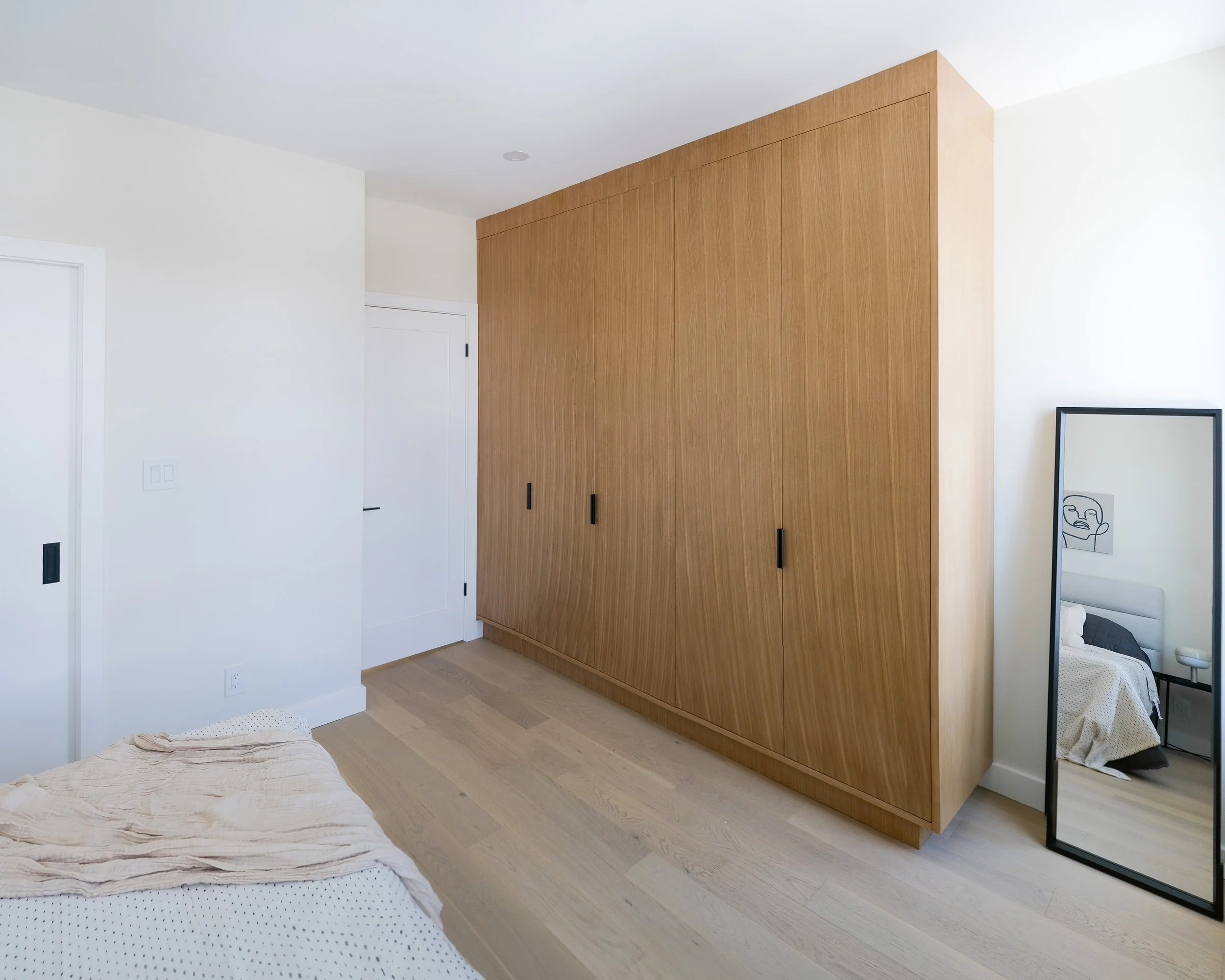 Custom-Built-In-Wardrobe-Bedroom-Storage-Toronto.jpg