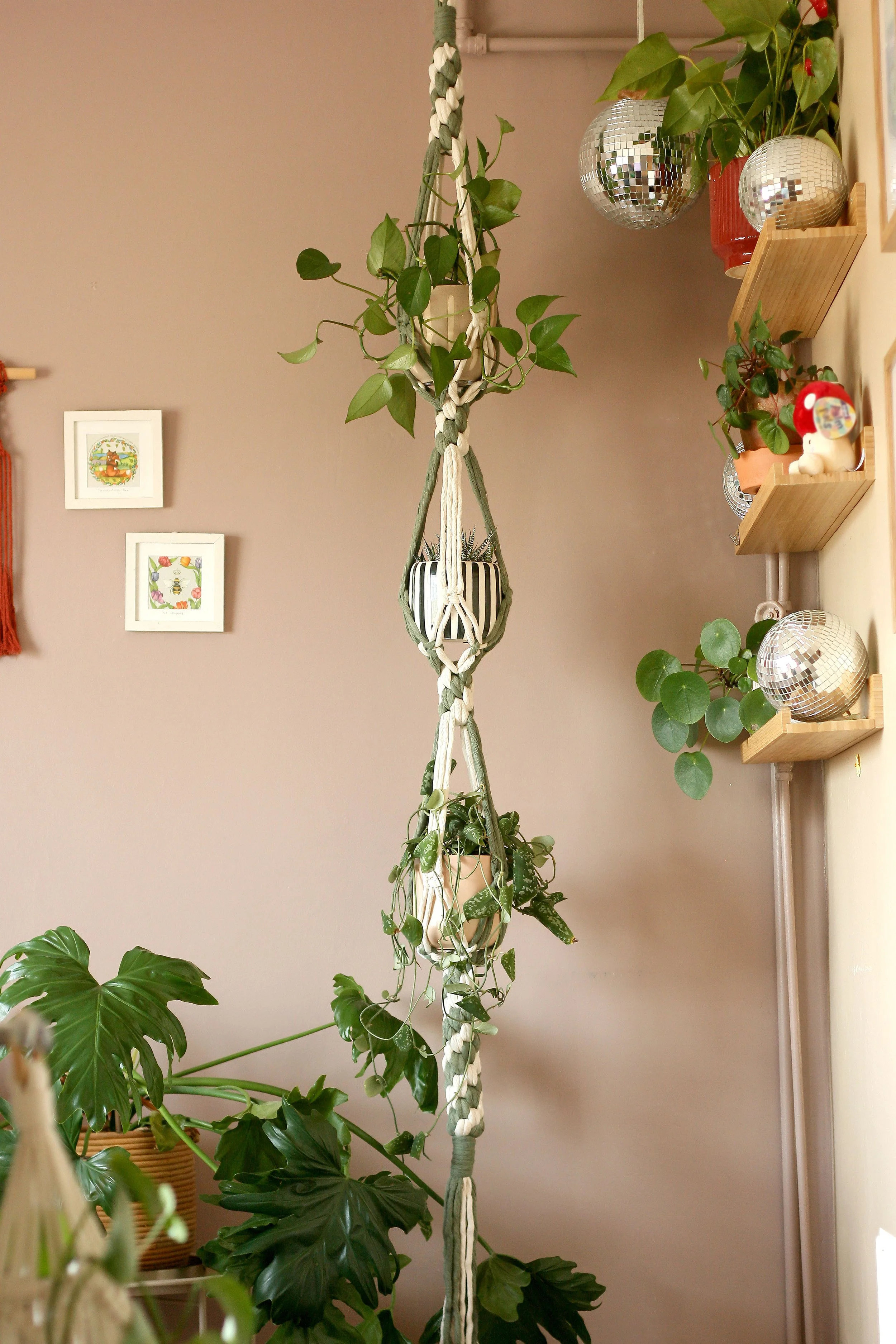 Joy Drop - Colour Pop Three-Tier Macramé Hanger – Olive Green & Natural Cotton – Limited Edition