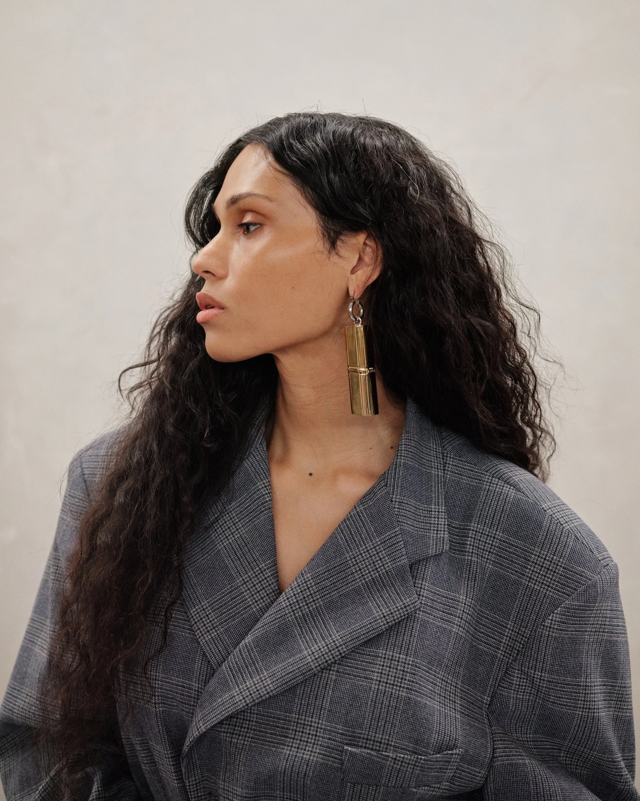 Claude Emmanuelle, head mua Roza Schwartzman by Valentin Russo for ABRA