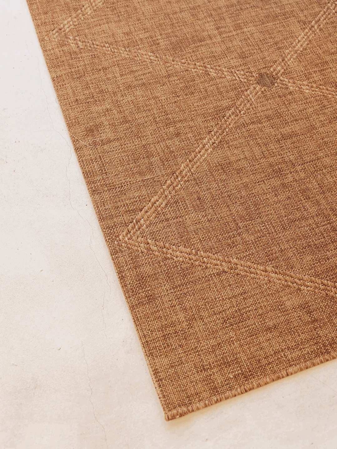 Knox Outdoor Rug in Timber