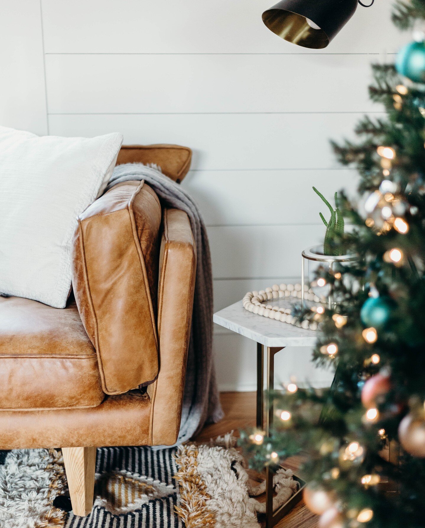 Don&rsquo;t pause your marketing this holiday season, agents

Here are a few ways to stay in touch with past and potential clients:
🎄Host a holiday open house
🎄Give back &mdash; buy for an angel tree and invite clients to join you
🎄Sponsor a local